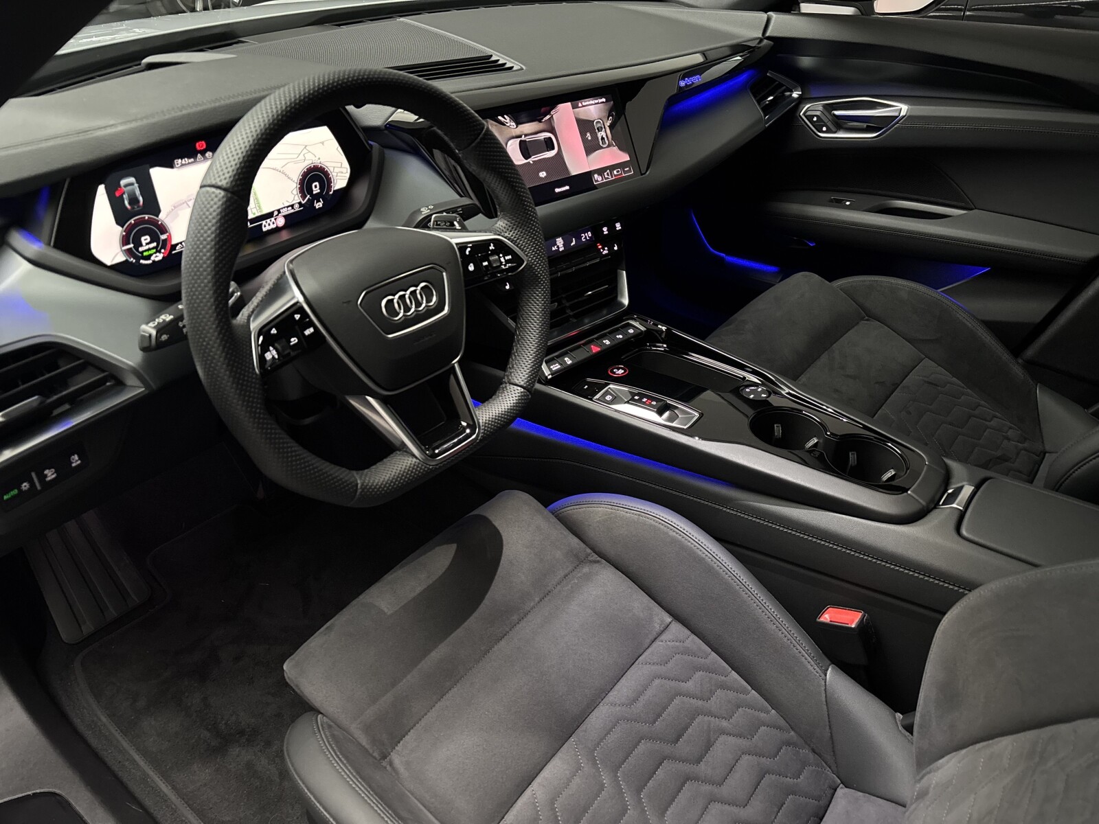 Audi e-tron GT - zdjęcie 39