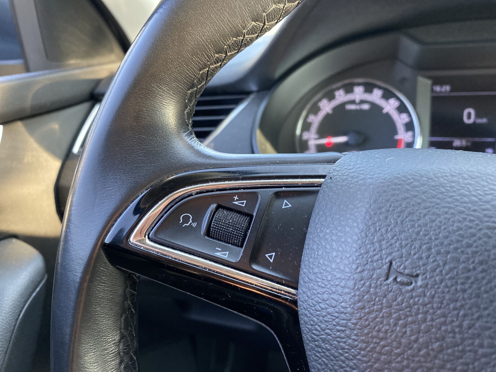 Škoda Octavia - zdjęcie 10