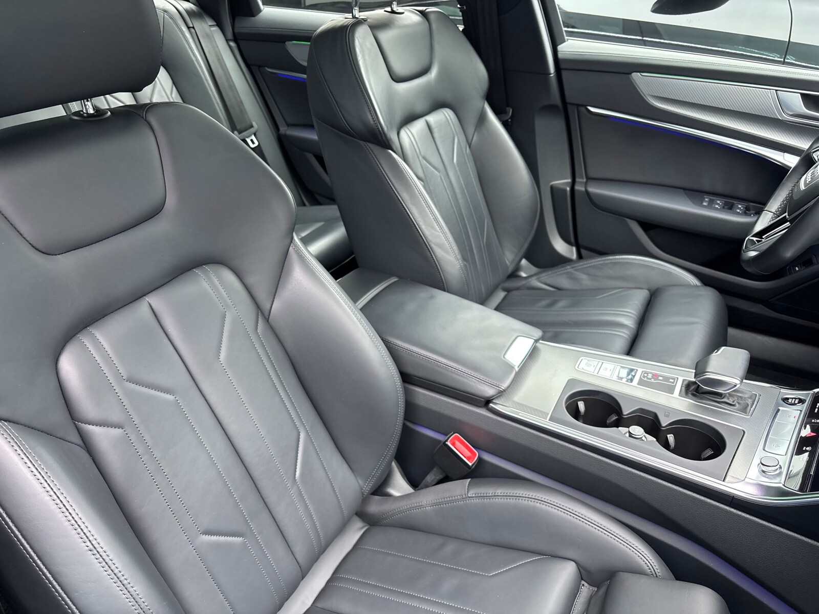 Audi A6 Avant - zdjęcie 35