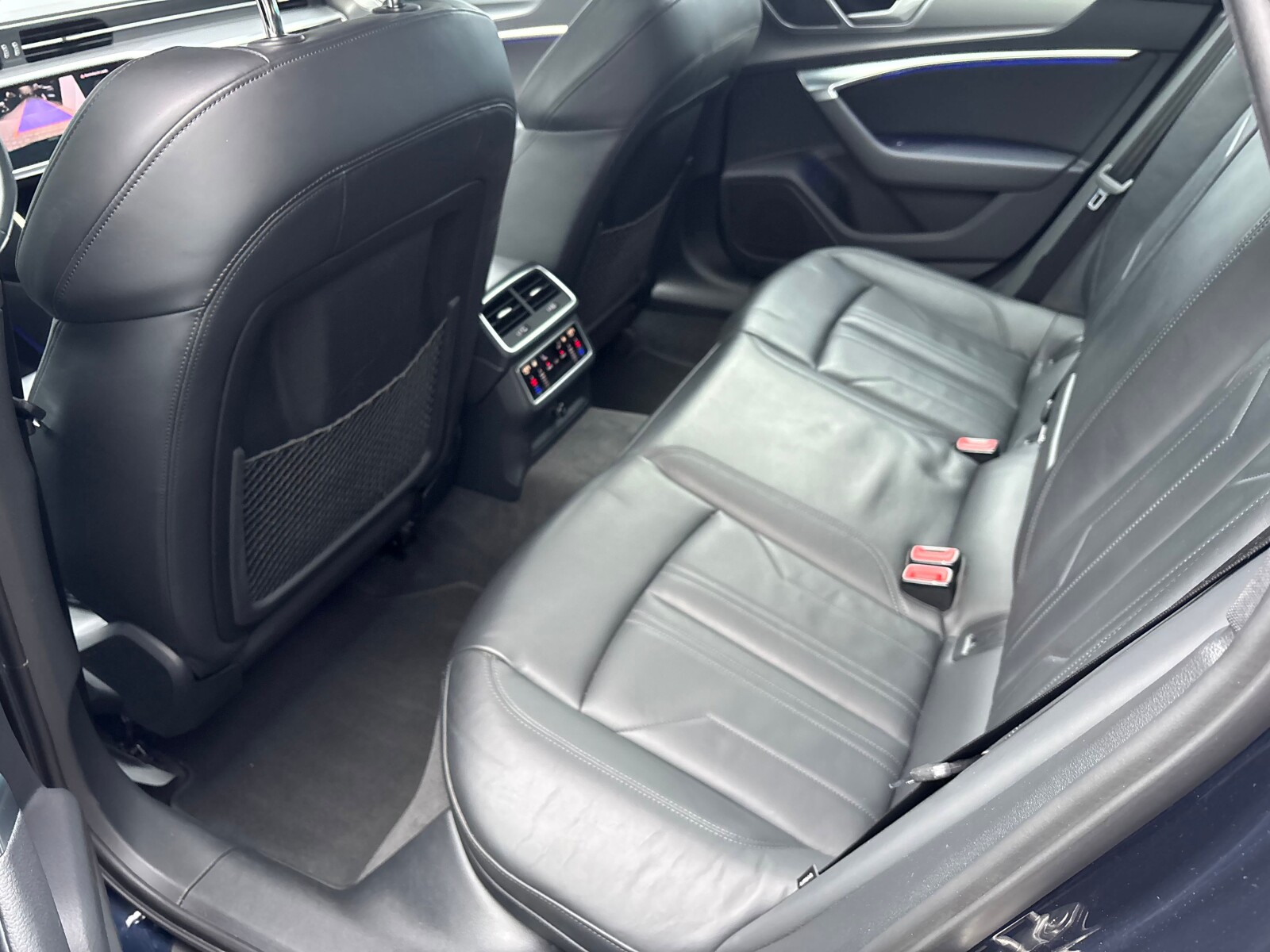 Audi A6 Avant - zdjęcie 29