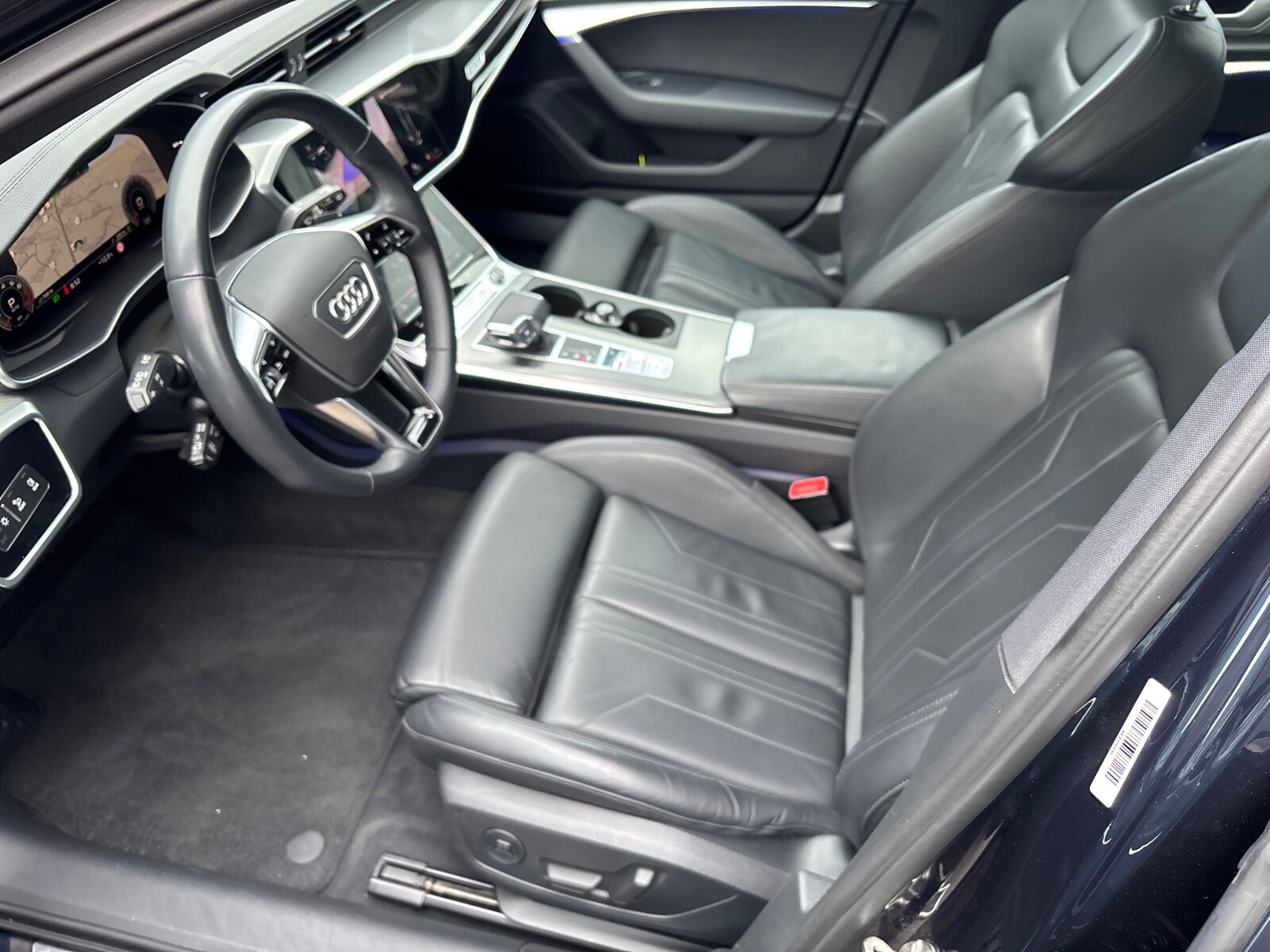Audi A6 Avant - zdjęcie 16