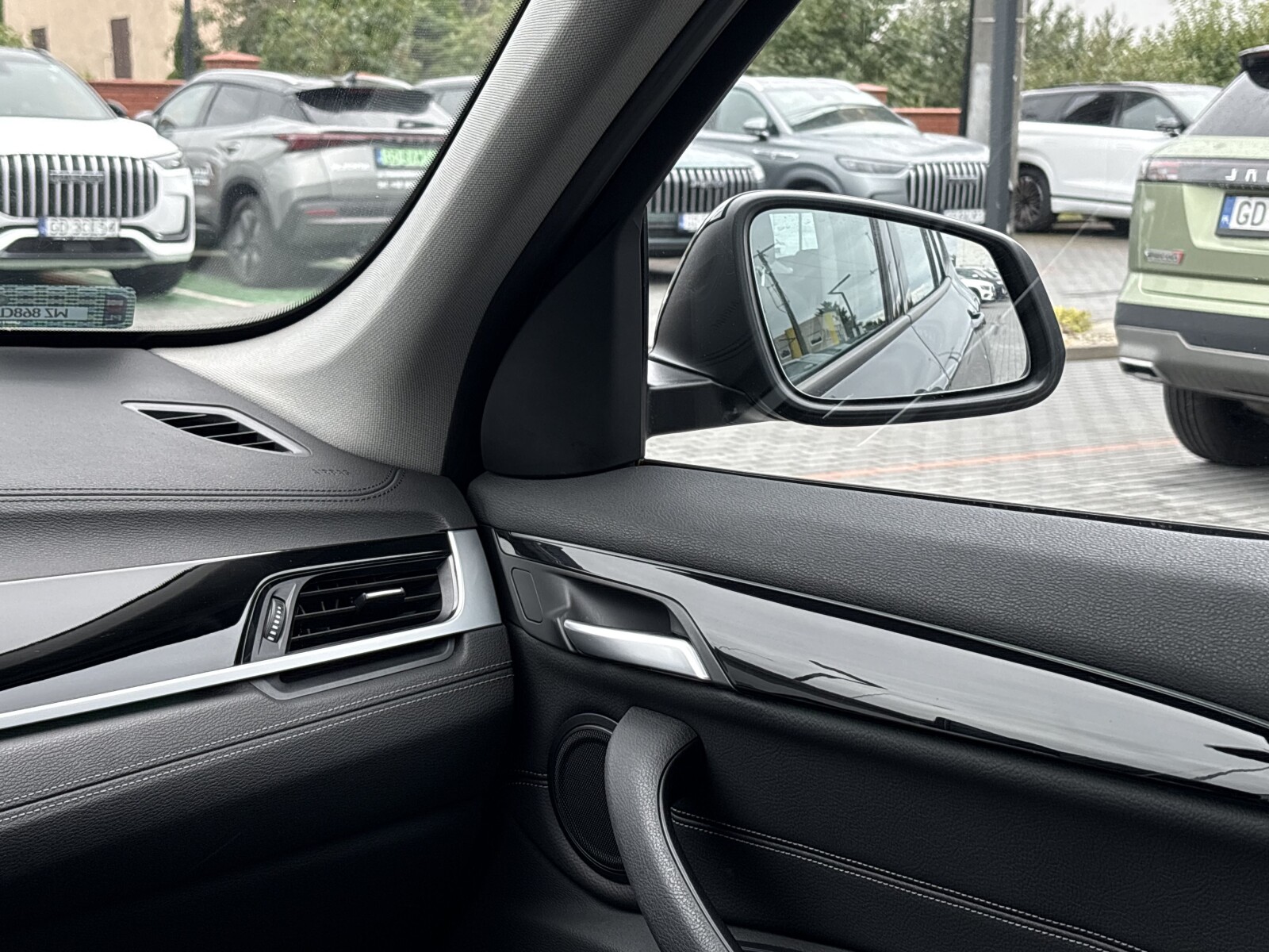 BMW X1 - zdjęcie 12