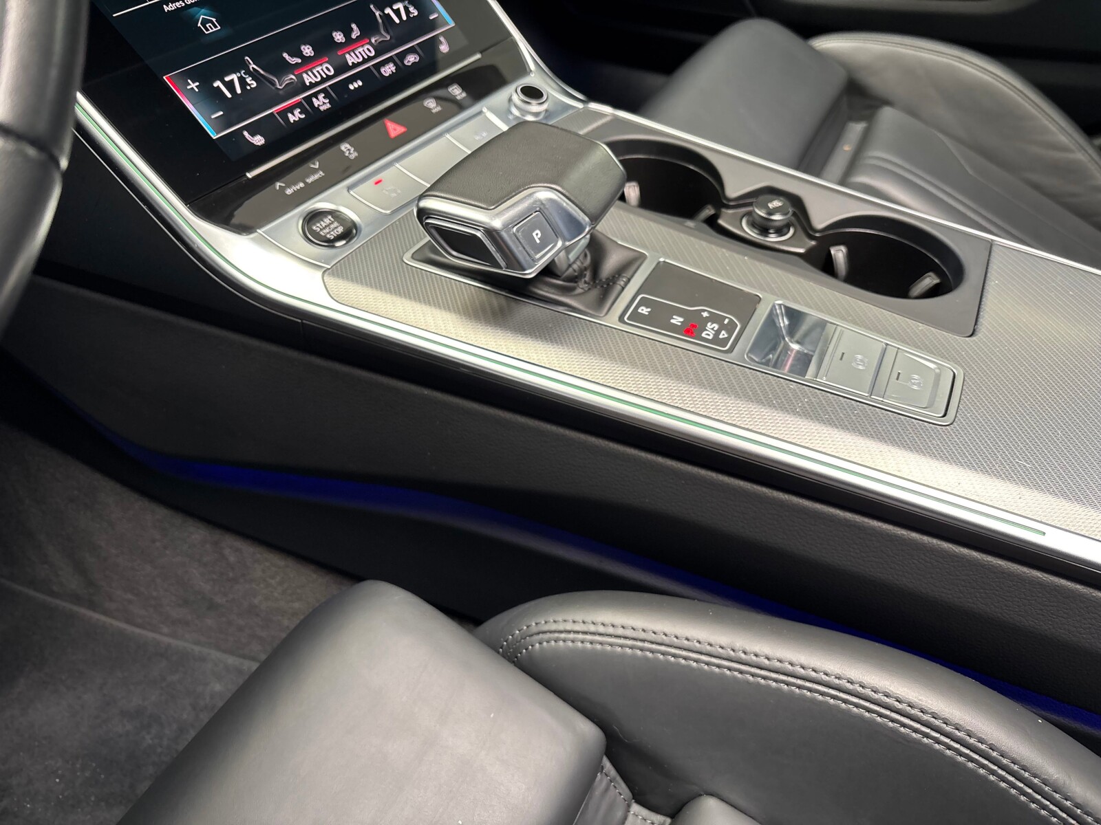 Audi A6 Avant - zdjęcie 37
