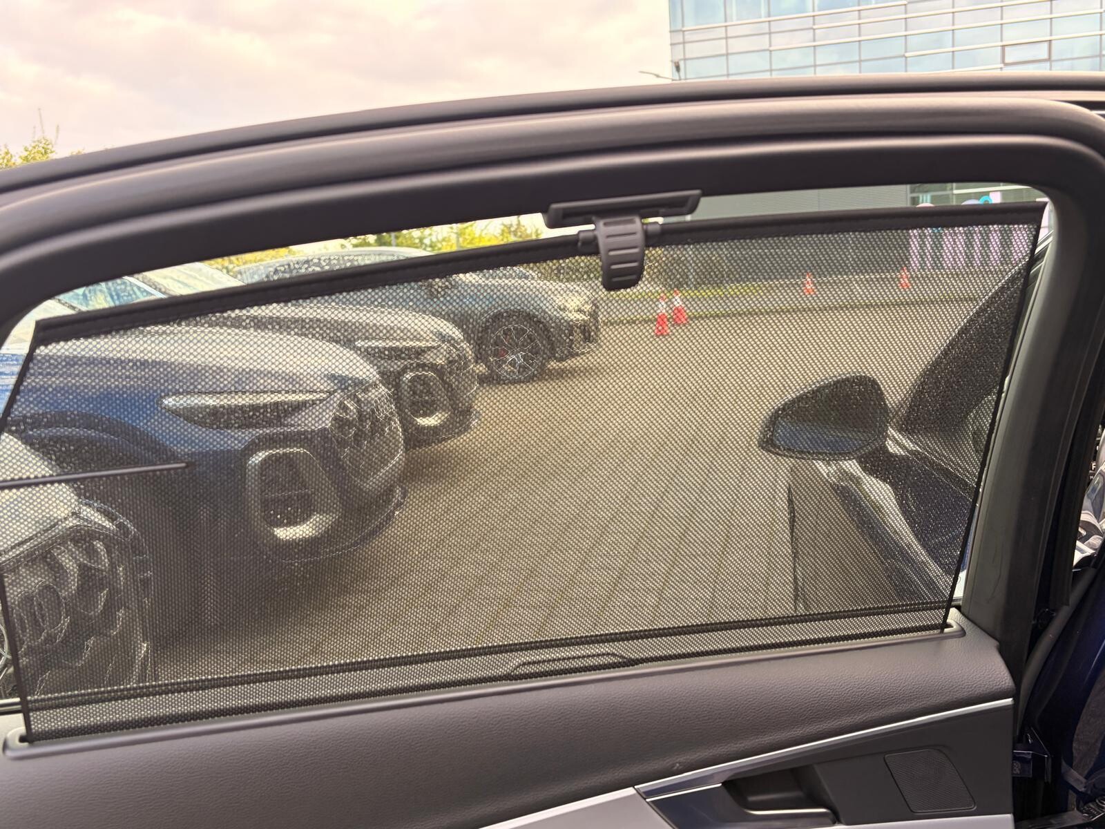 Audi A4 Limousine - zdjęcie 17