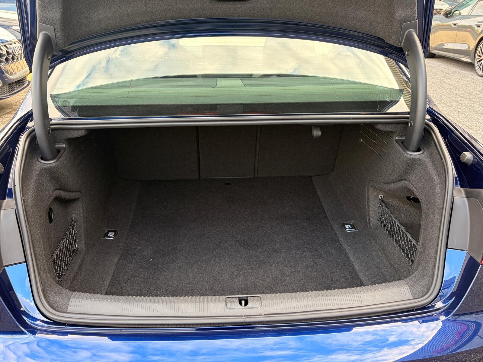 Audi A4 Limousine - zdjęcie 19