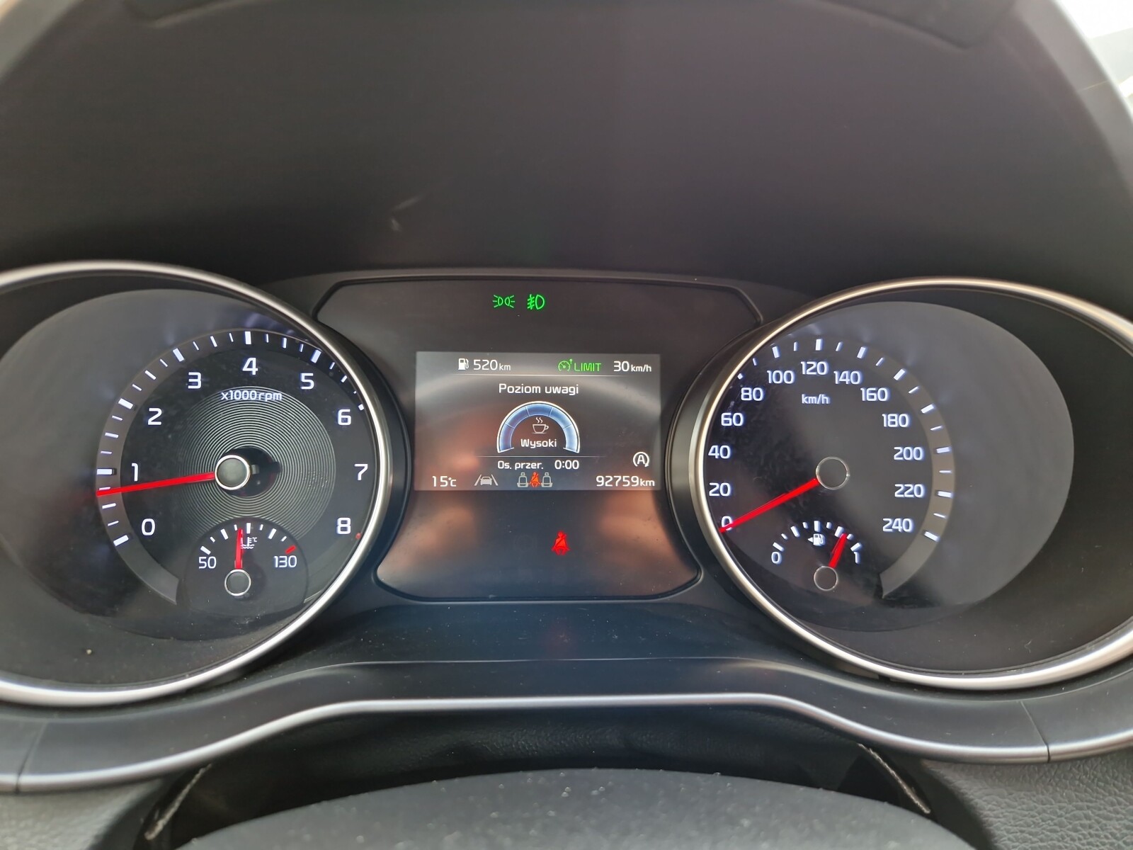 Kia Ceed - zdjęcie 23