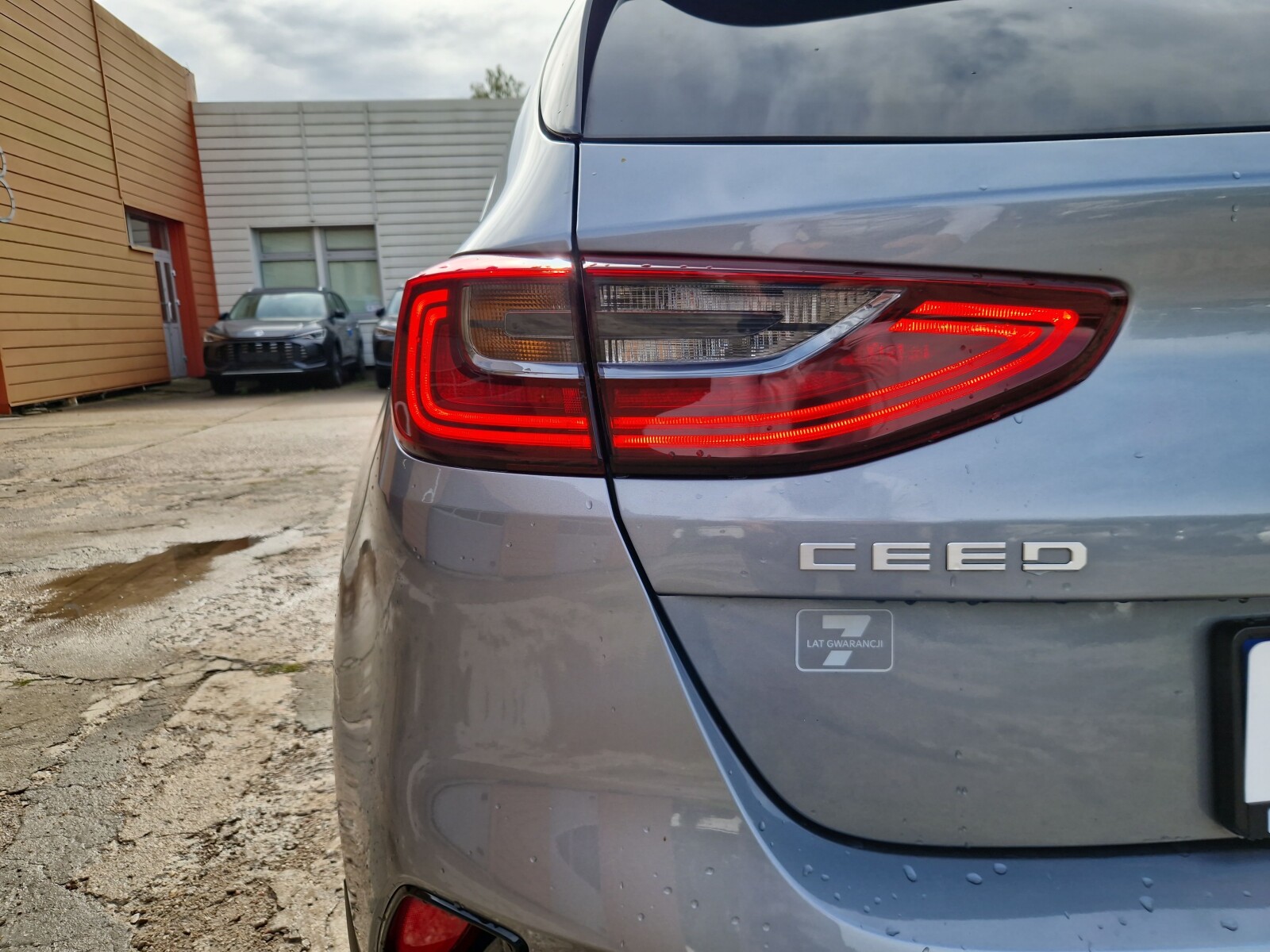 Kia Ceed - zdjęcie 10