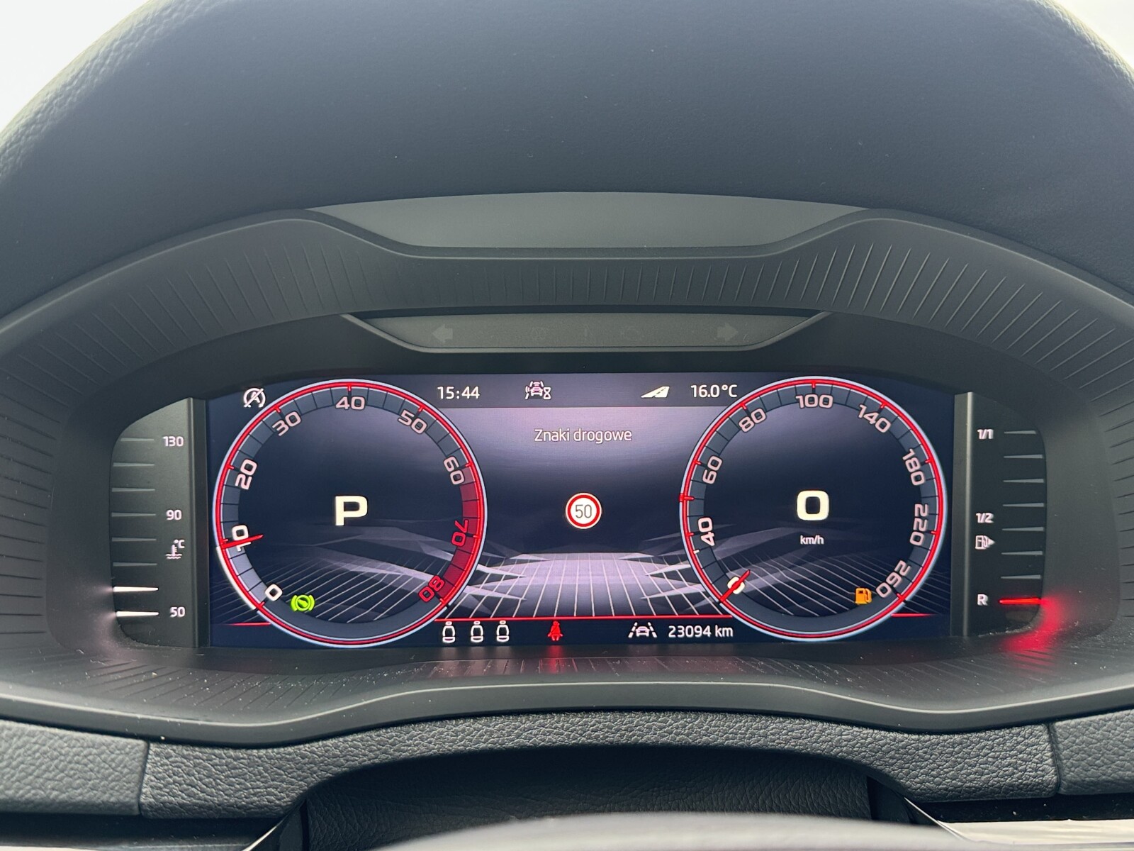 Škoda Karoq - zdjęcie 14