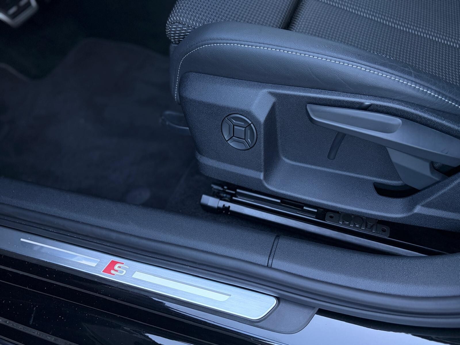 Audi A3 allstreet - zdjęcie 17