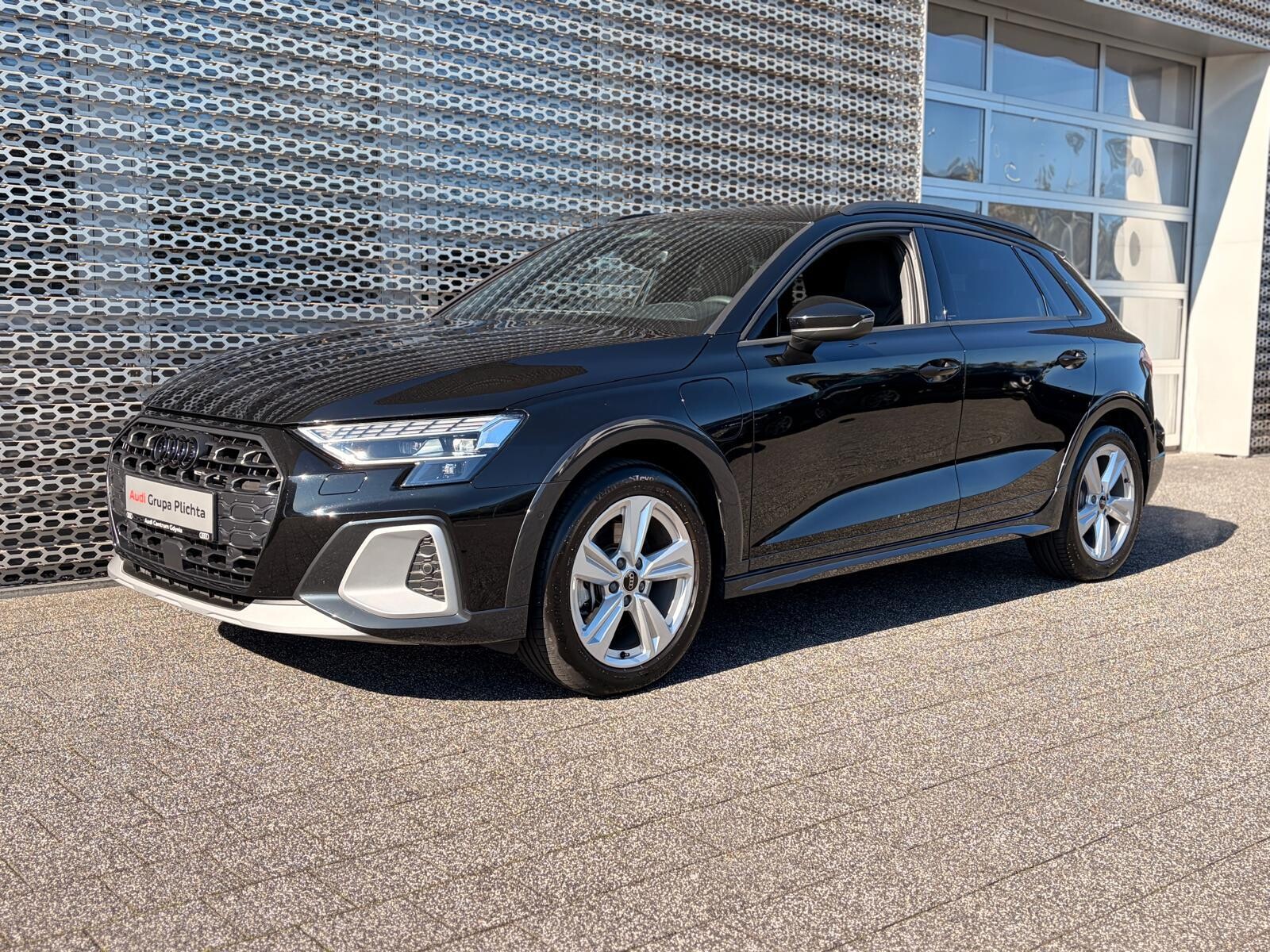 Audi A3 allstreet - zdjęcie 9