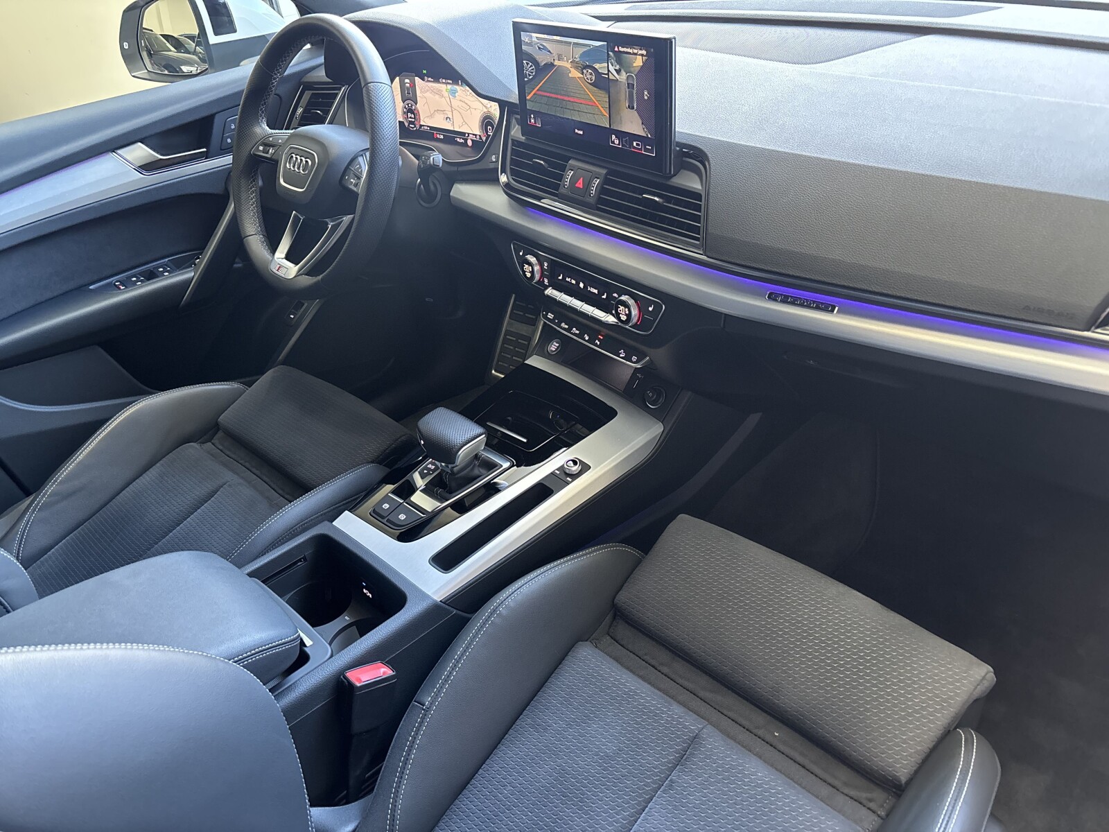 Audi Q5 Sportback - zdjęcie 22