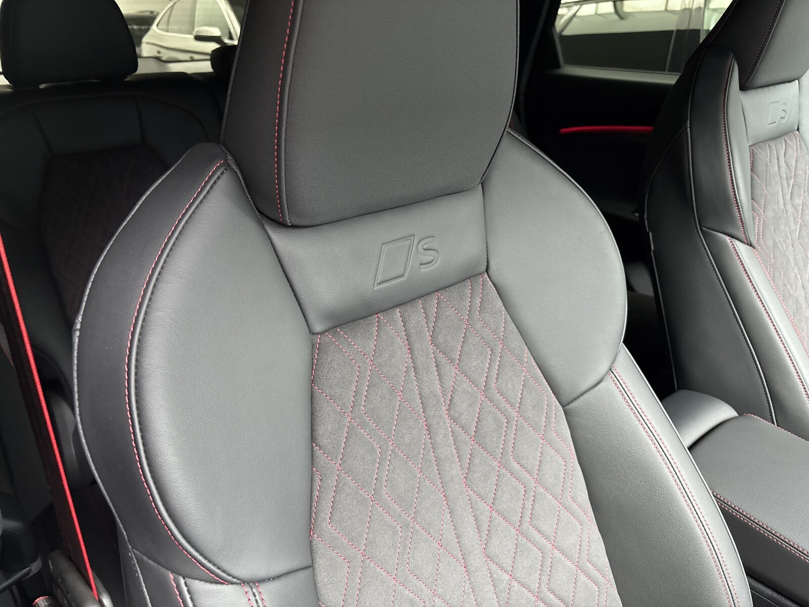 Audi SQ5 - zdjęcie 36