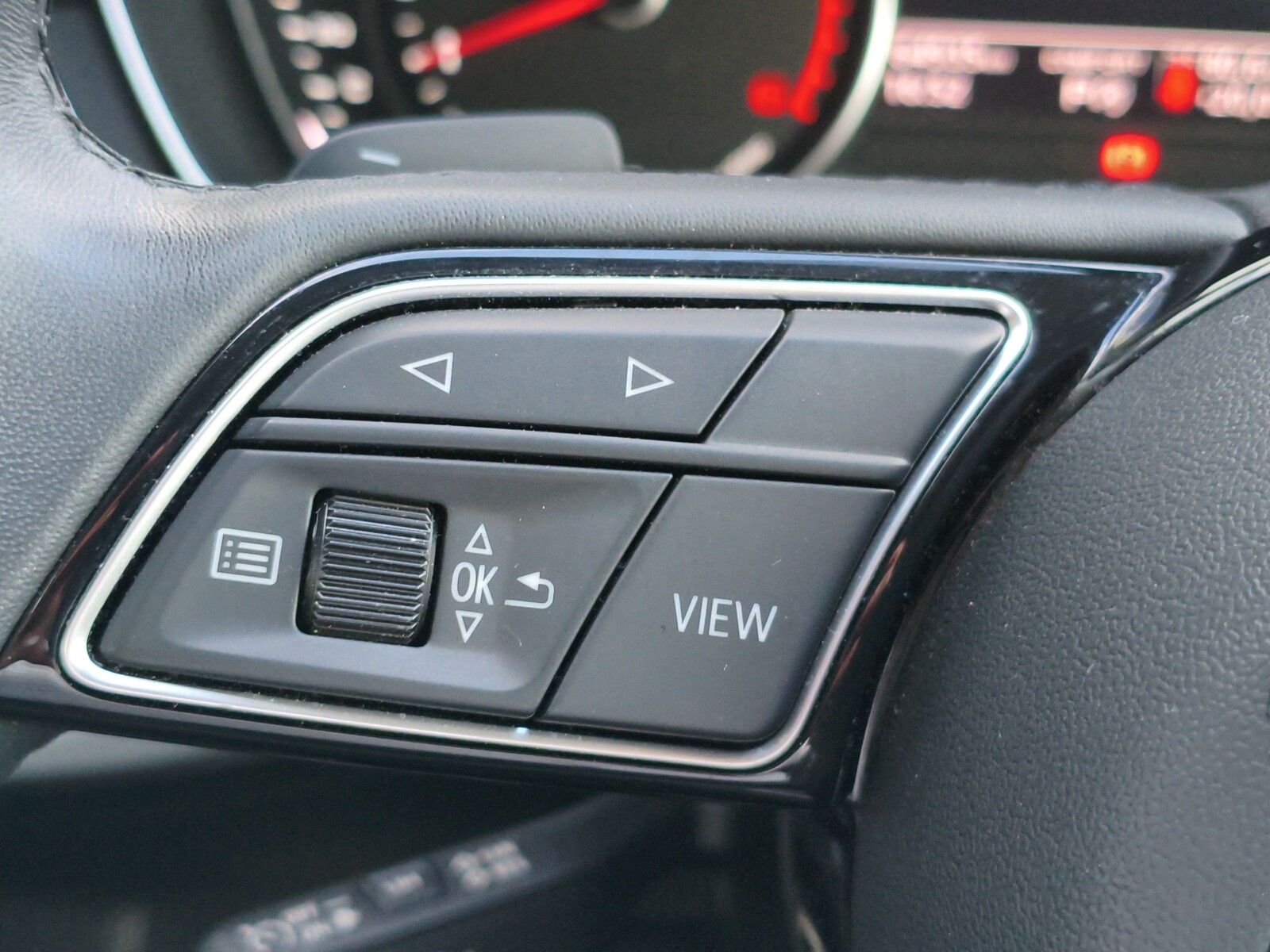 Audi A4 Avant - zdjęcie 26