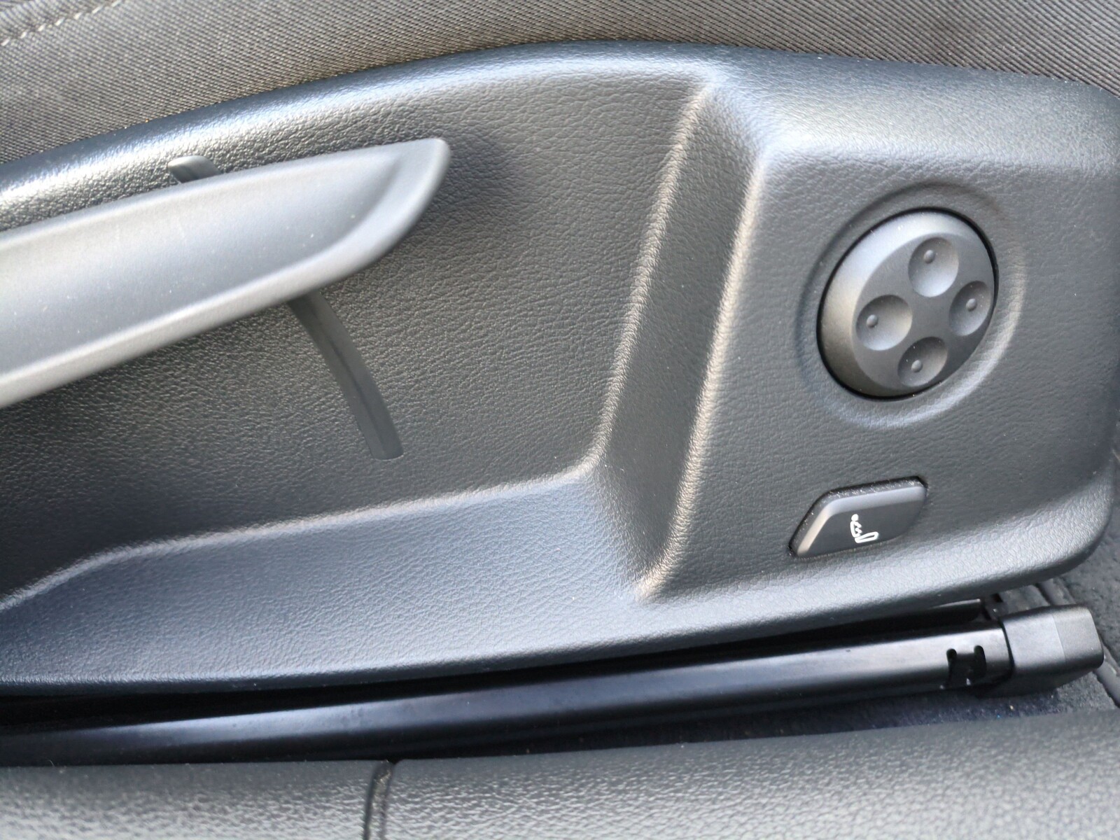 Audi A4 Avant - zdjęcie 14