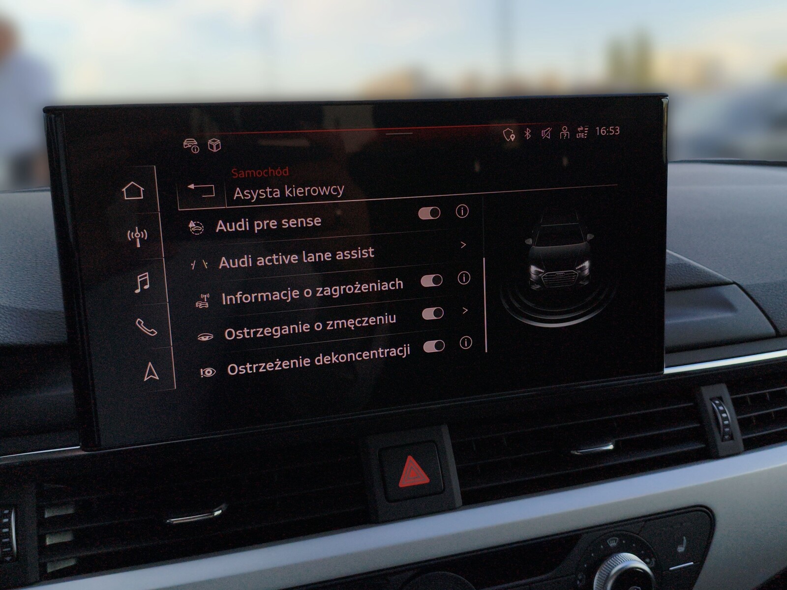 Audi A4 Avant - zdjęcie 30