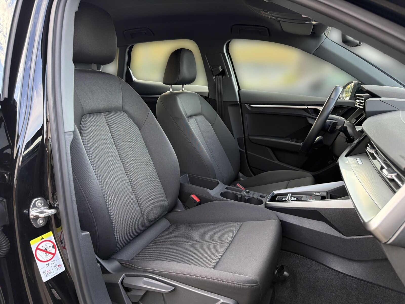 Audi A3 Sportback - zdjęcie 18