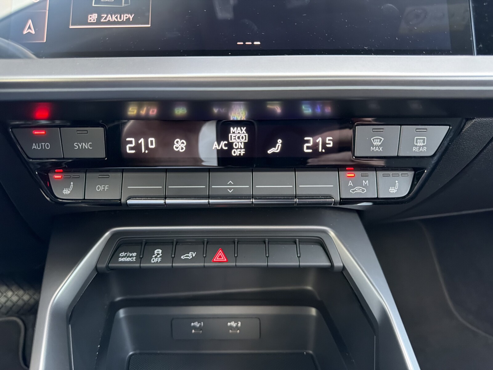 Audi A3 Sportback - zdjęcie 27