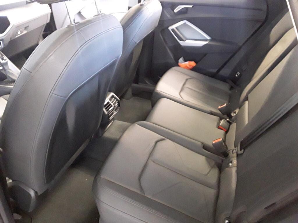 Audi Q3 - zdjęcie 13
