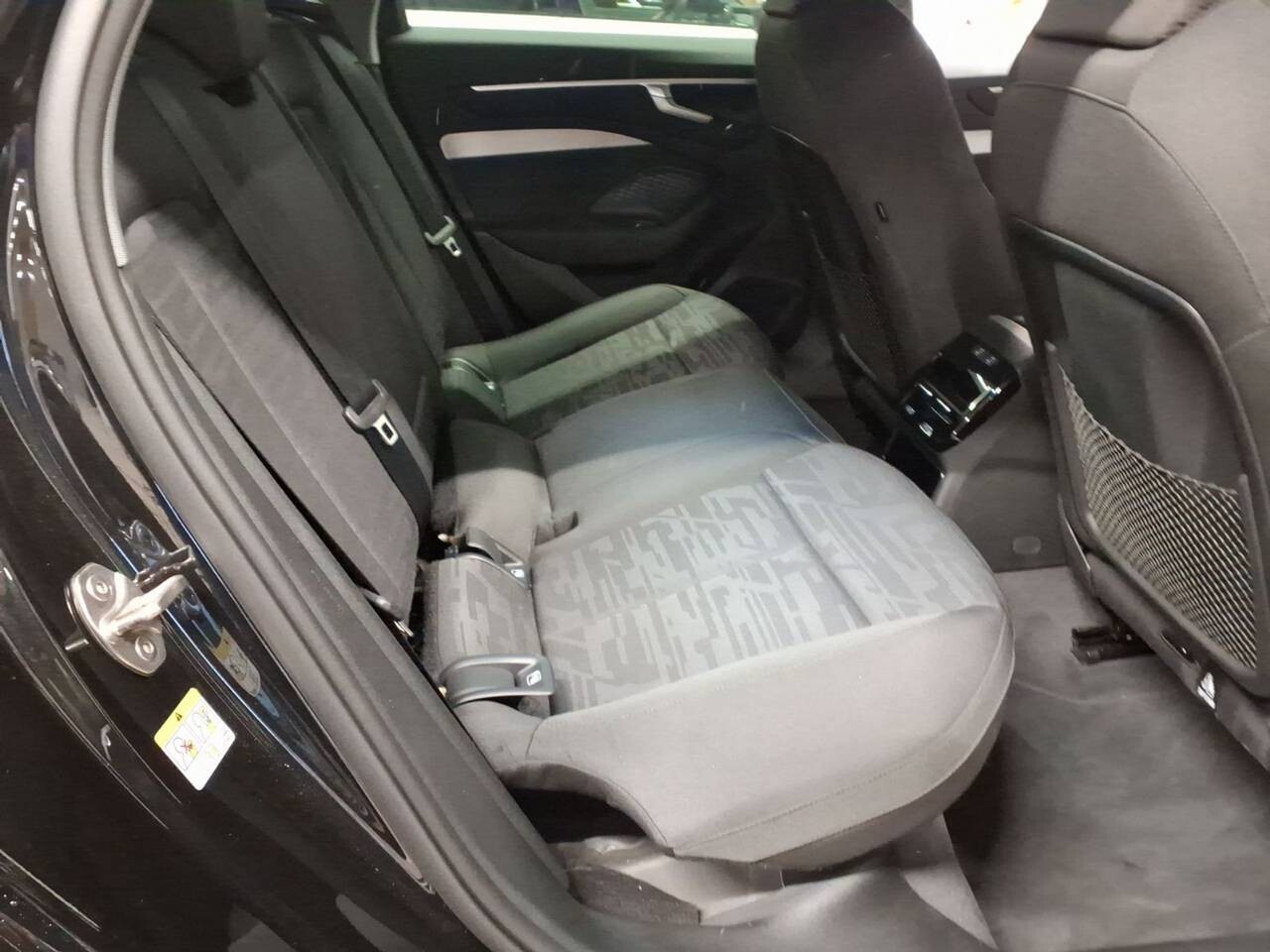 Audi A6 Limousine - zdjęcie 9