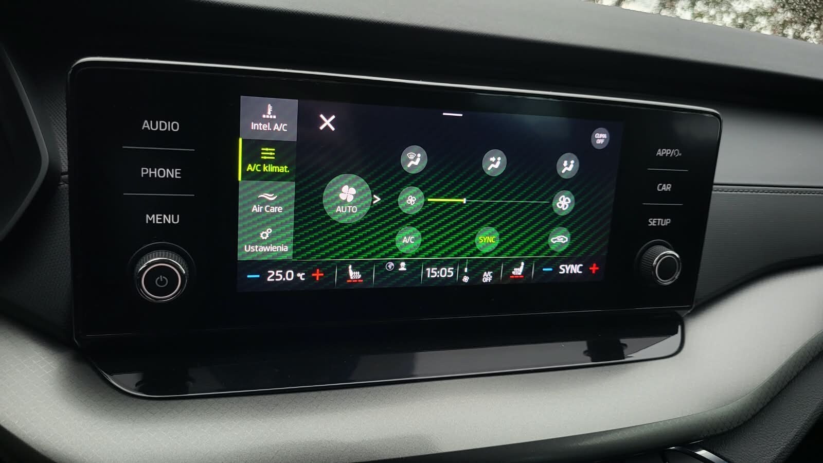 Škoda Octavia Combi - zdjęcie 24