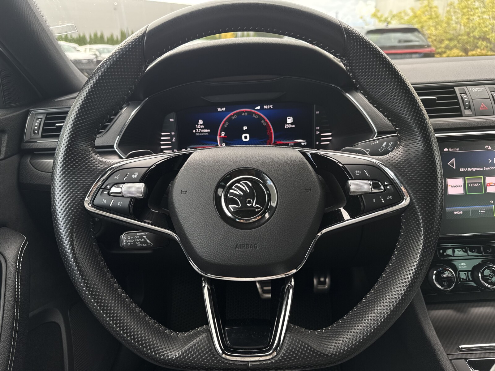 Škoda Superb - zdjęcie 16