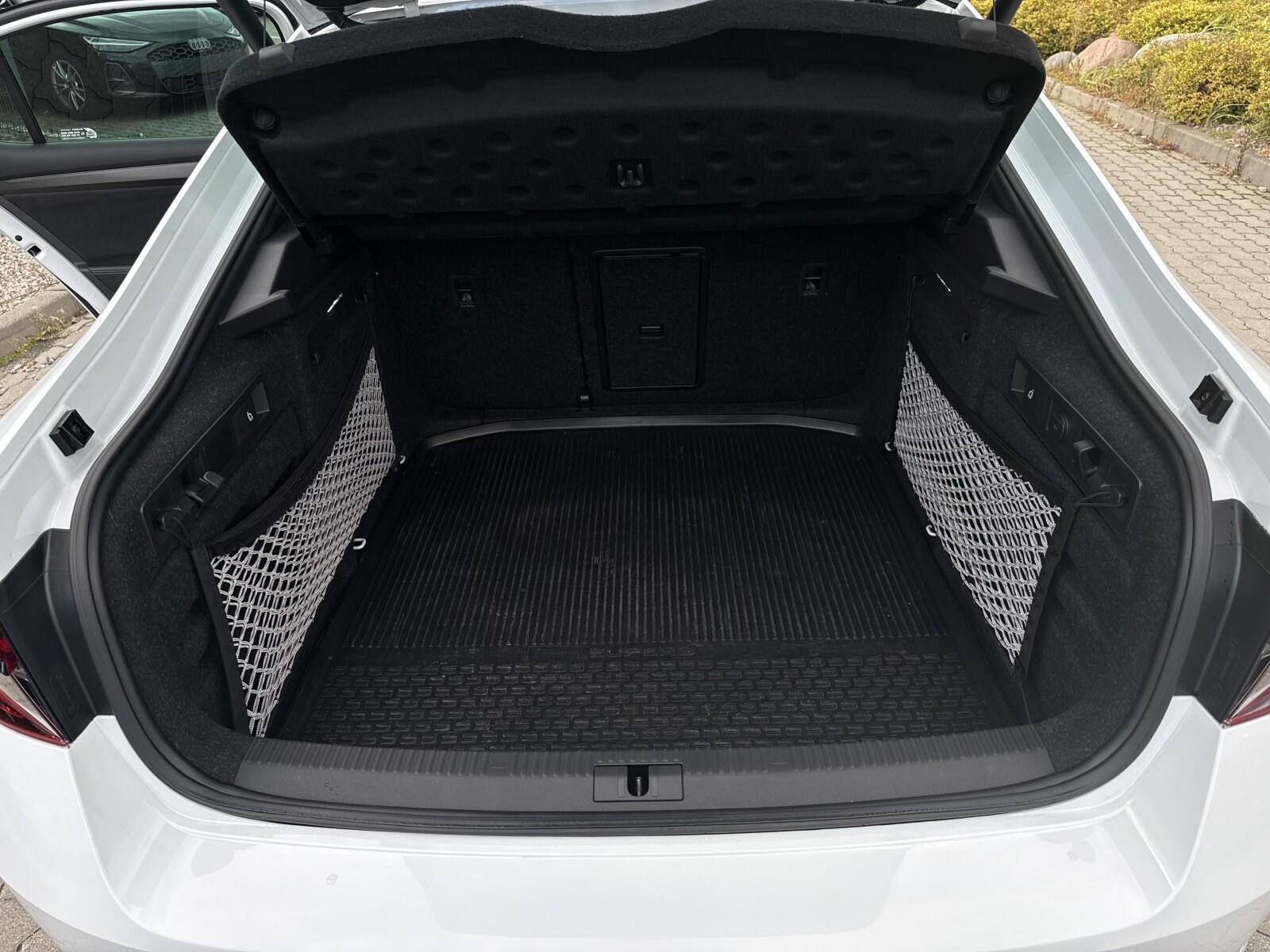 Škoda Superb - zdjęcie 36