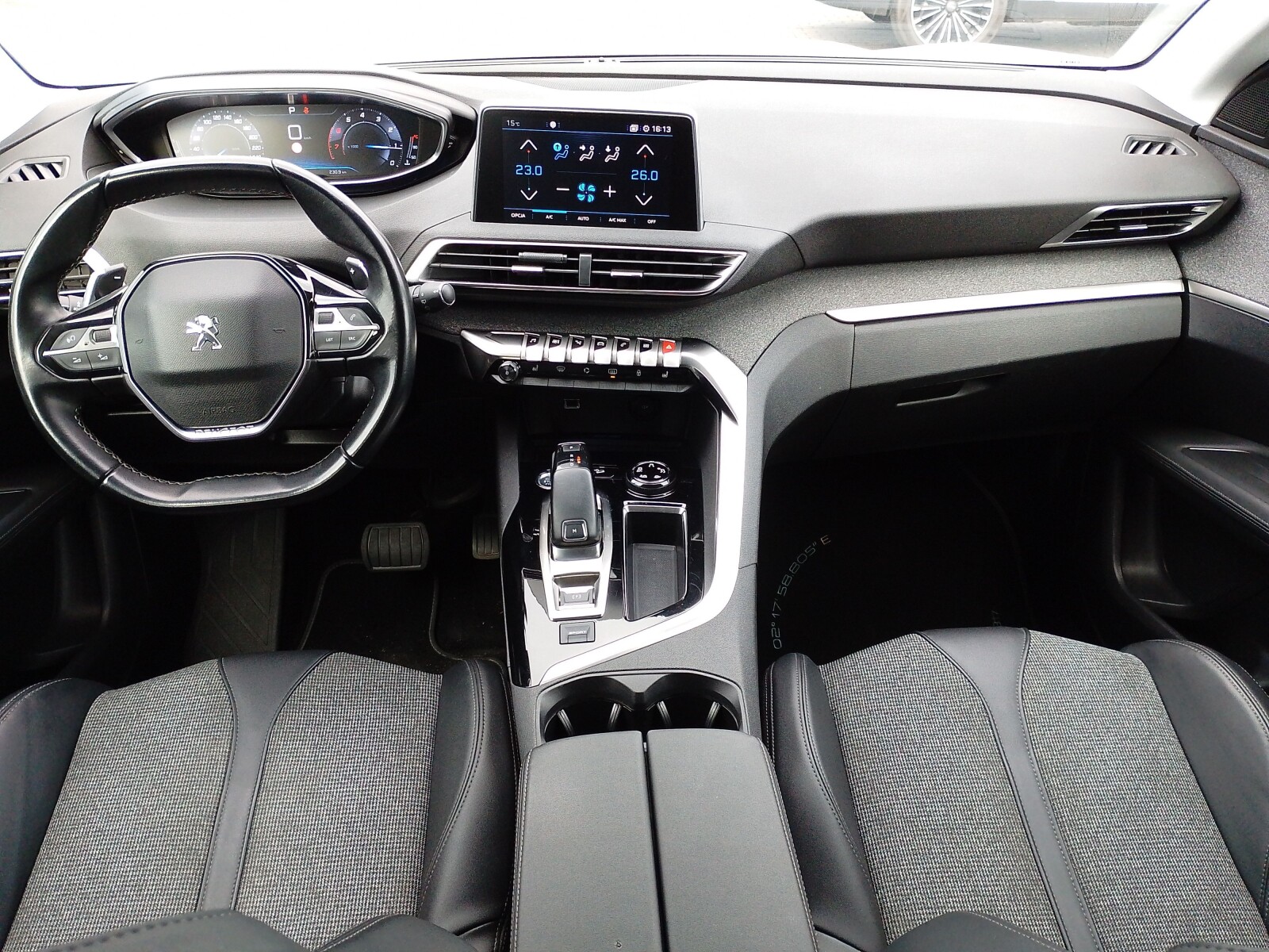 Peugeot 3008 - zdjęcie 9