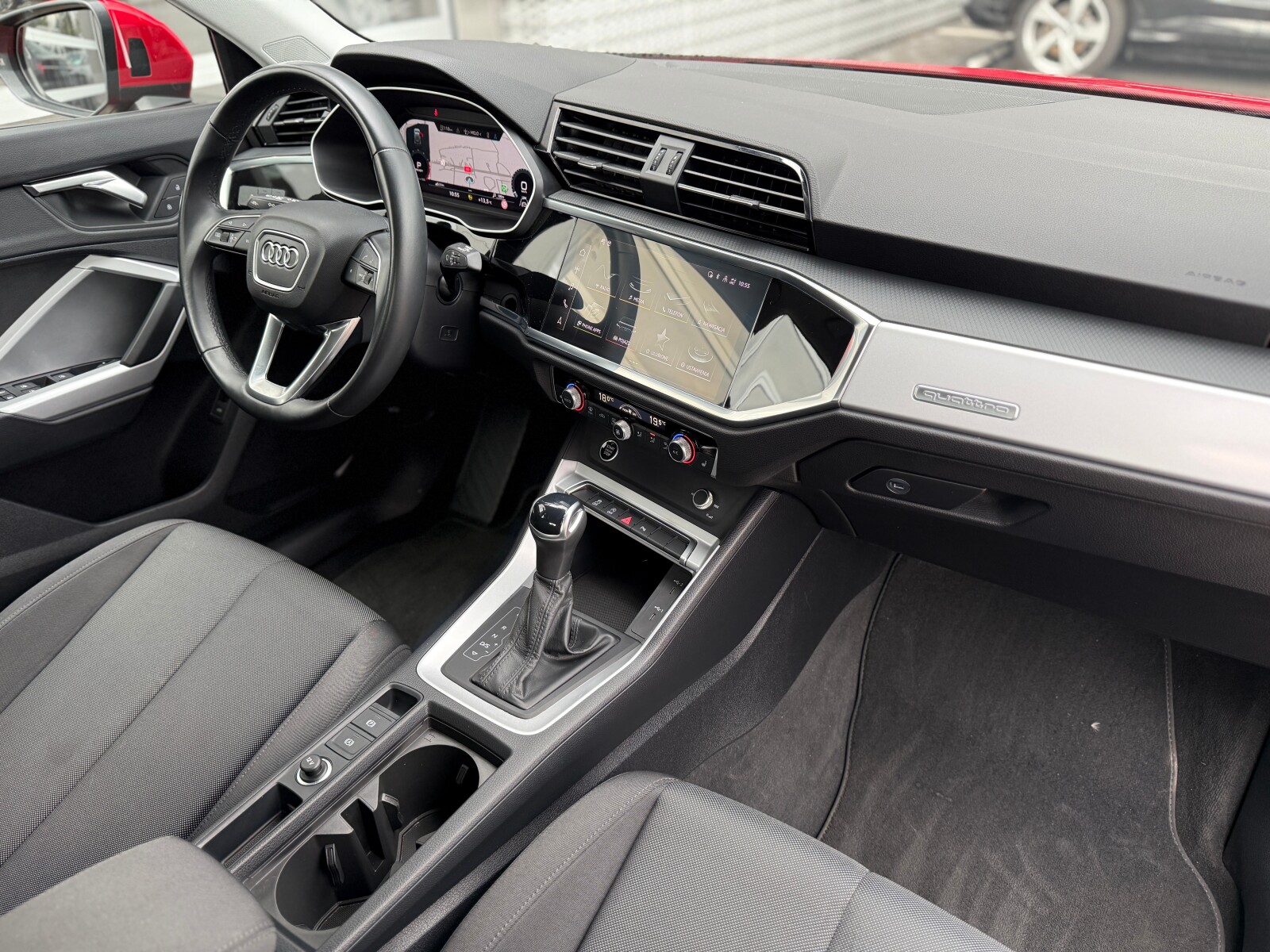 Audi Q3 - zdjęcie 21