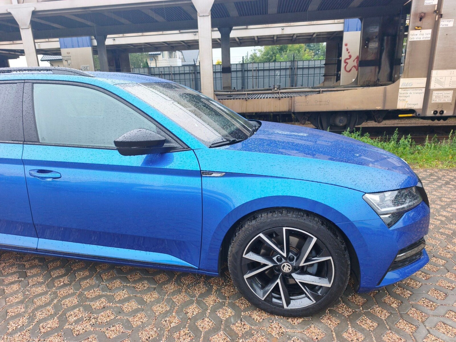 Škoda Superb Combi - zdjęcie 7