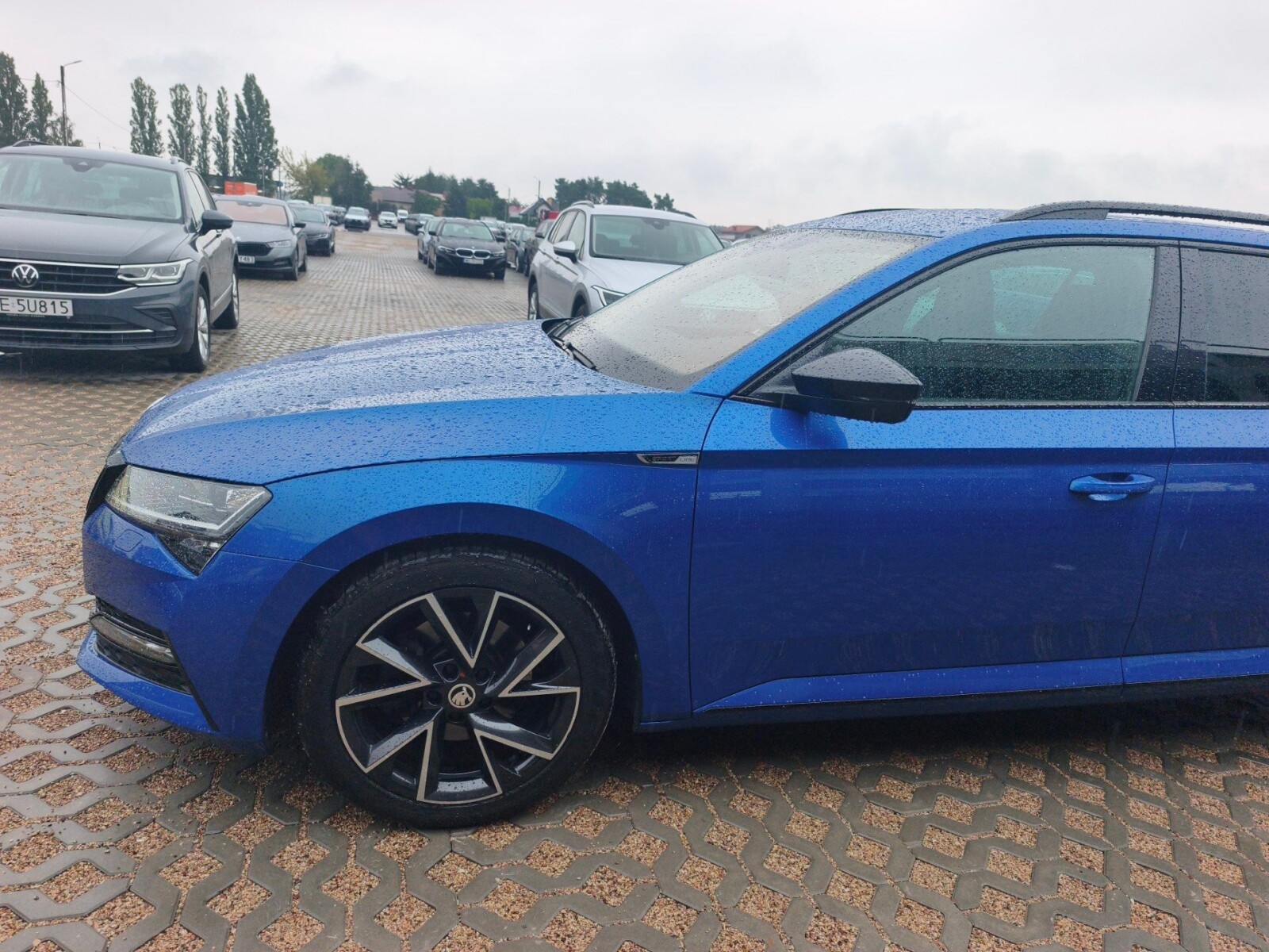 Škoda Superb Combi - zdjęcie 10
