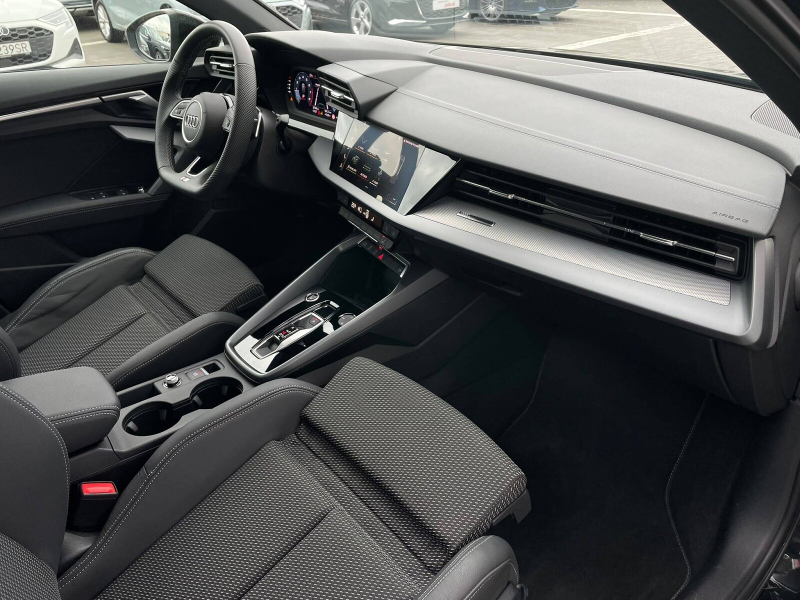 Audi A3 Sportback - zdjęcie 18