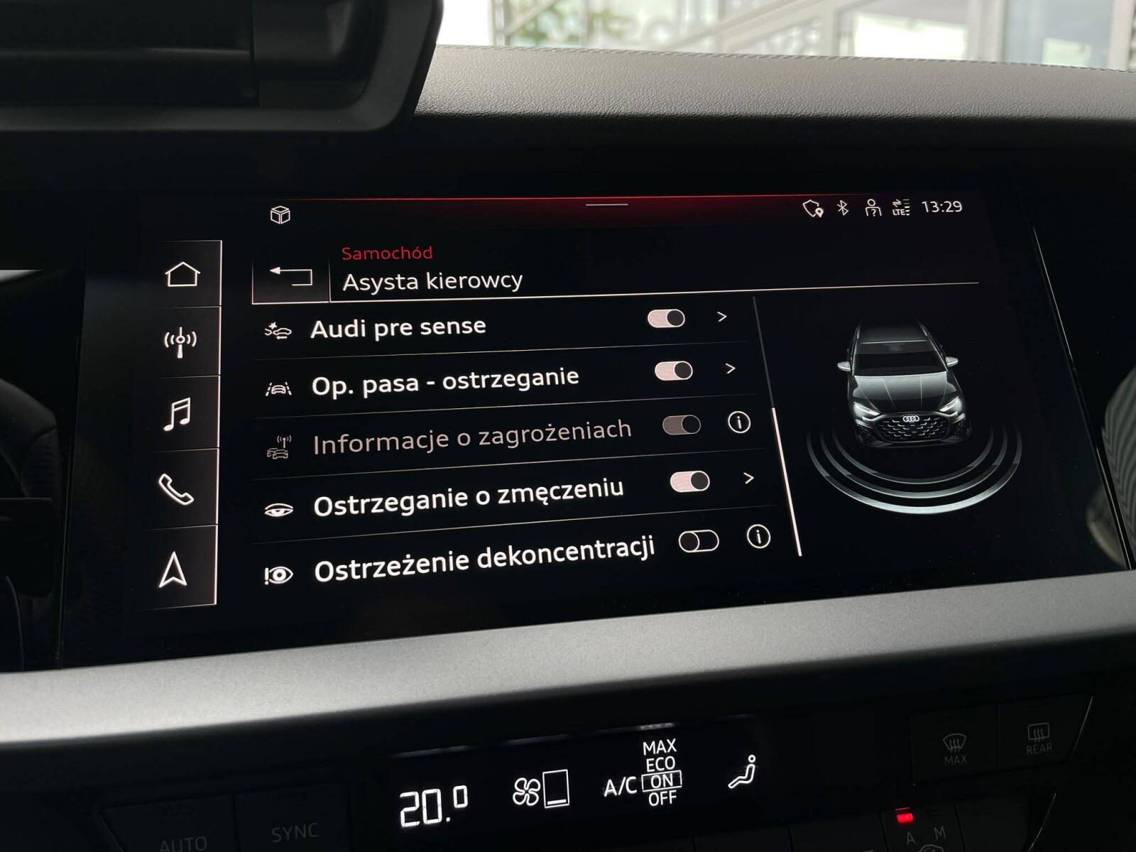 Audi A3 Sportback - zdjęcie 25