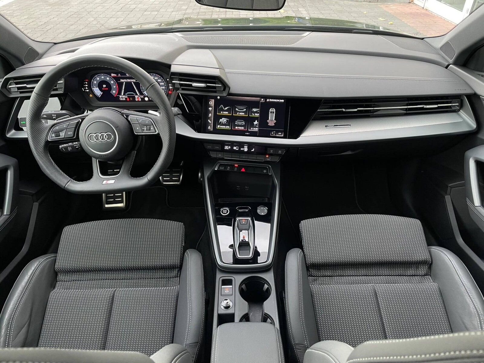 Audi A3 Sportback - zdjęcie 13