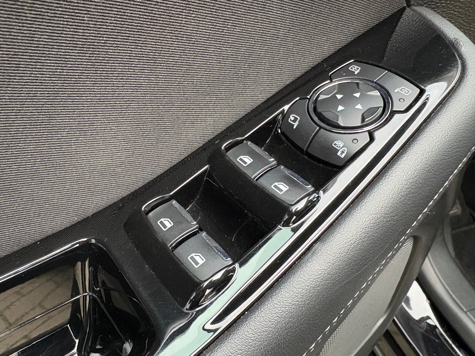 Ford S-MAX - zdjęcie 21