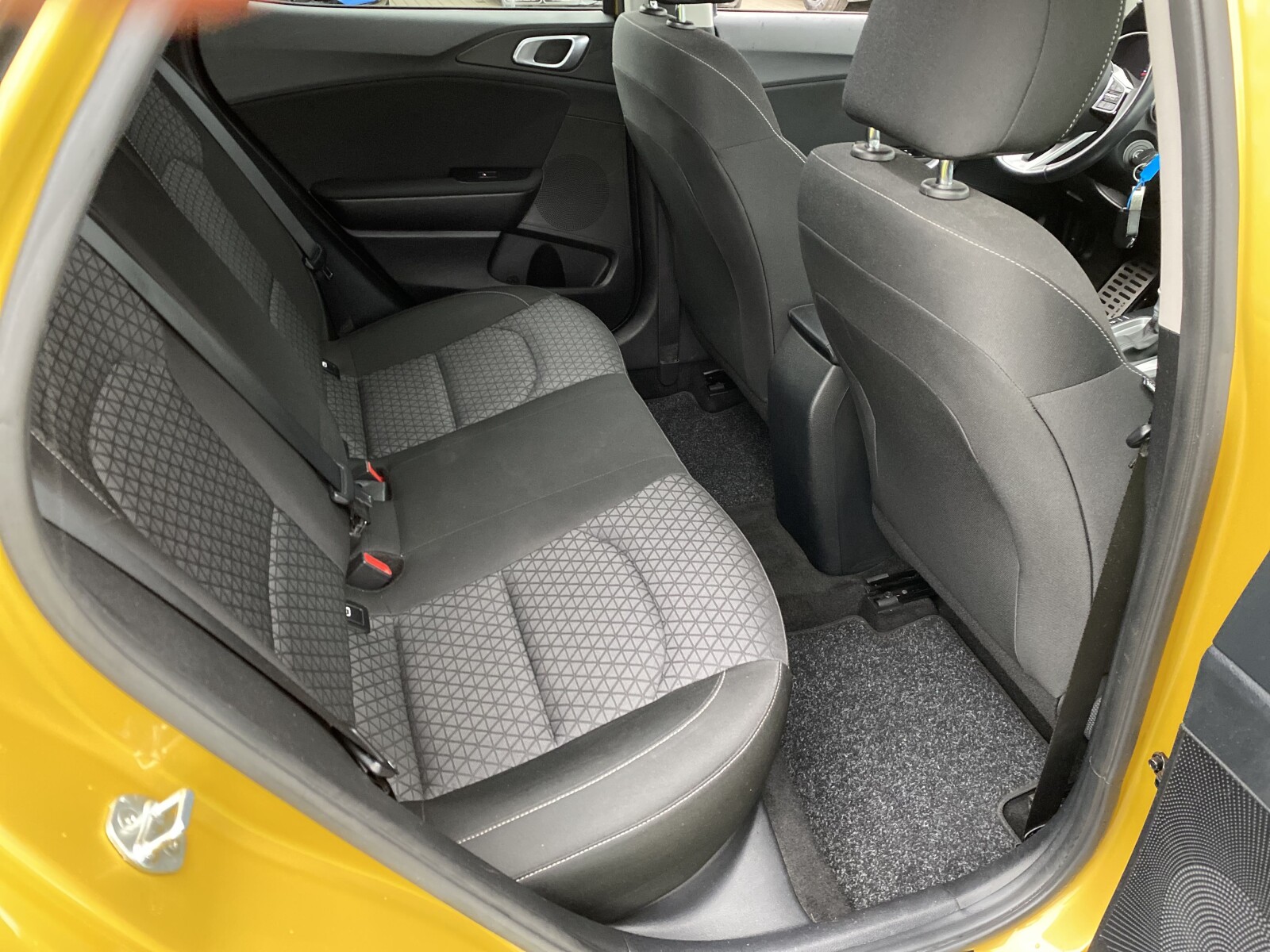 Kia XCeed - zdjęcie 12