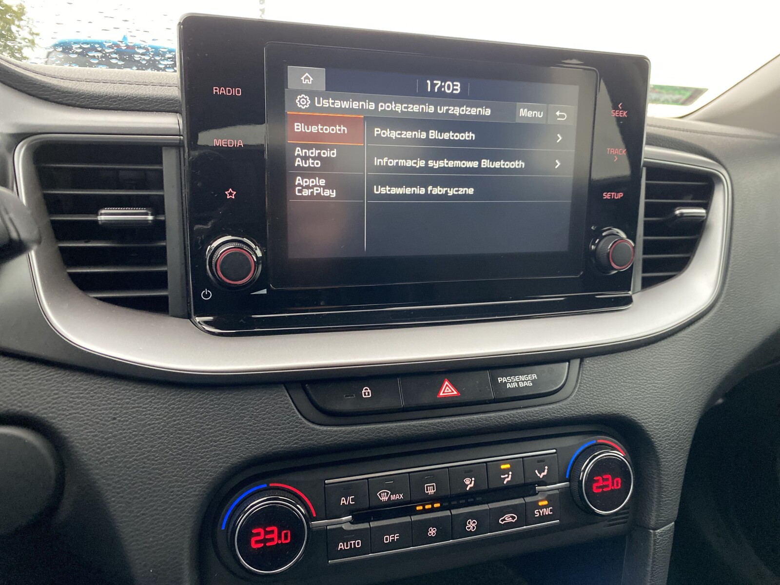 Kia XCeed - zdjęcie 23