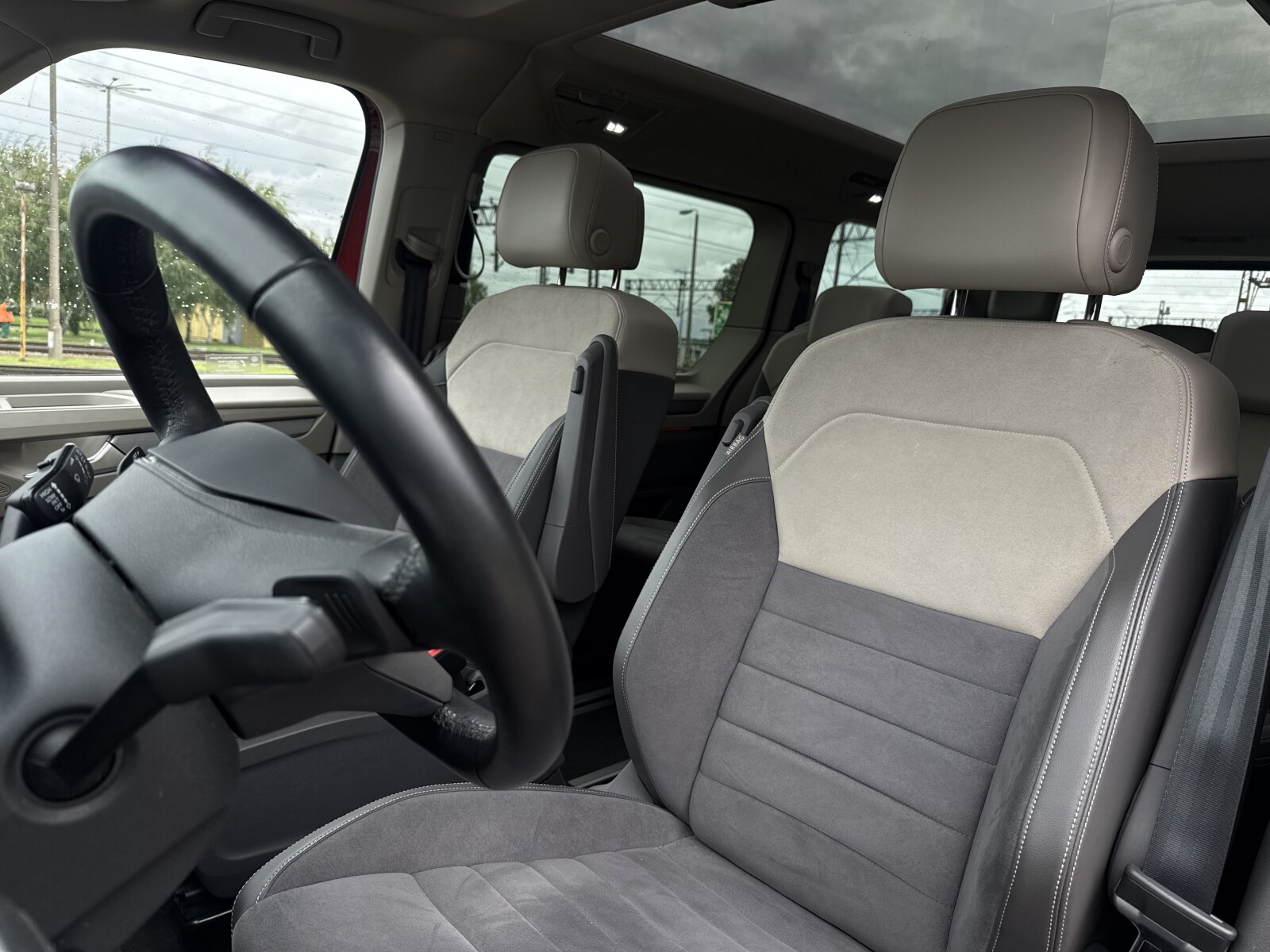 Volkswagen Multivan - zdjęcie 11