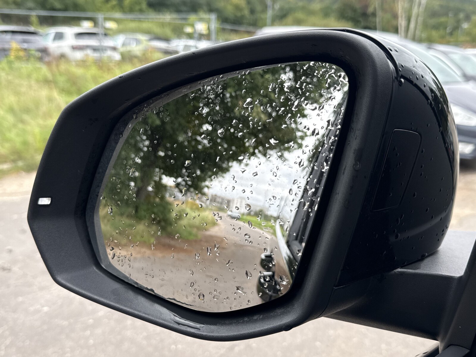 Volkswagen Multivan - zdjęcie 29
