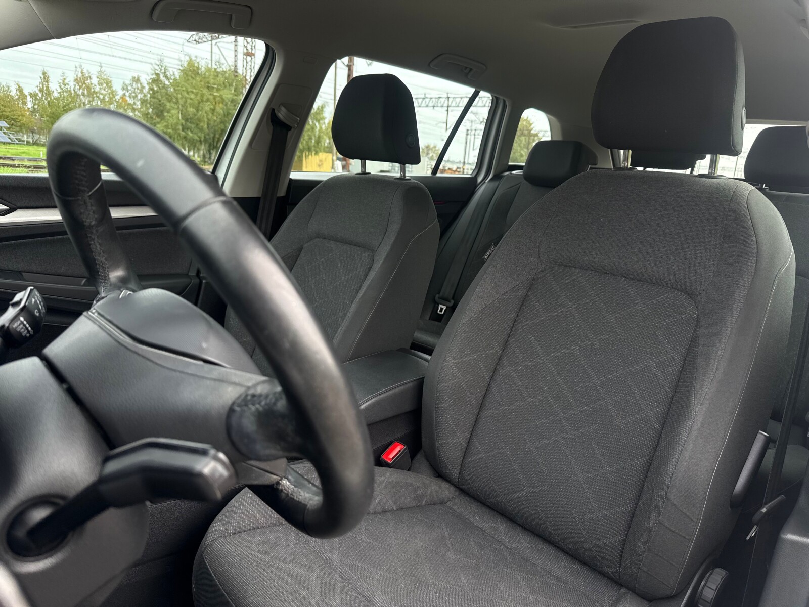 Volkswagen Golf - zdjęcie 11