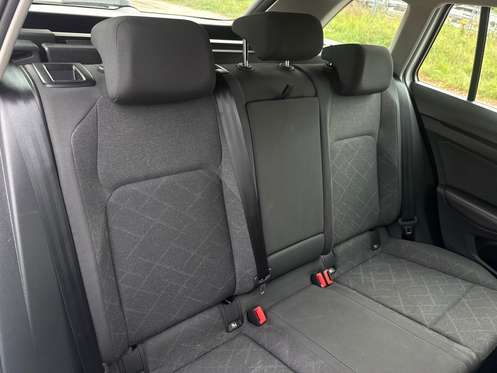 Volkswagen Golf - zdjęcie 33