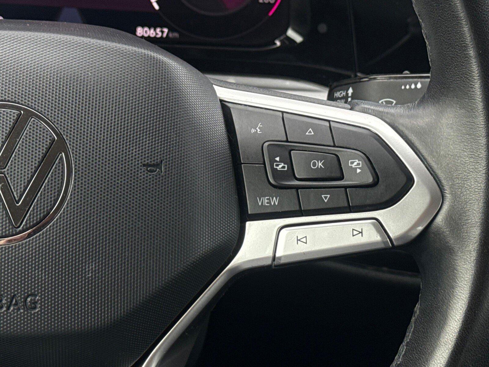Volkswagen Golf - zdjęcie 16