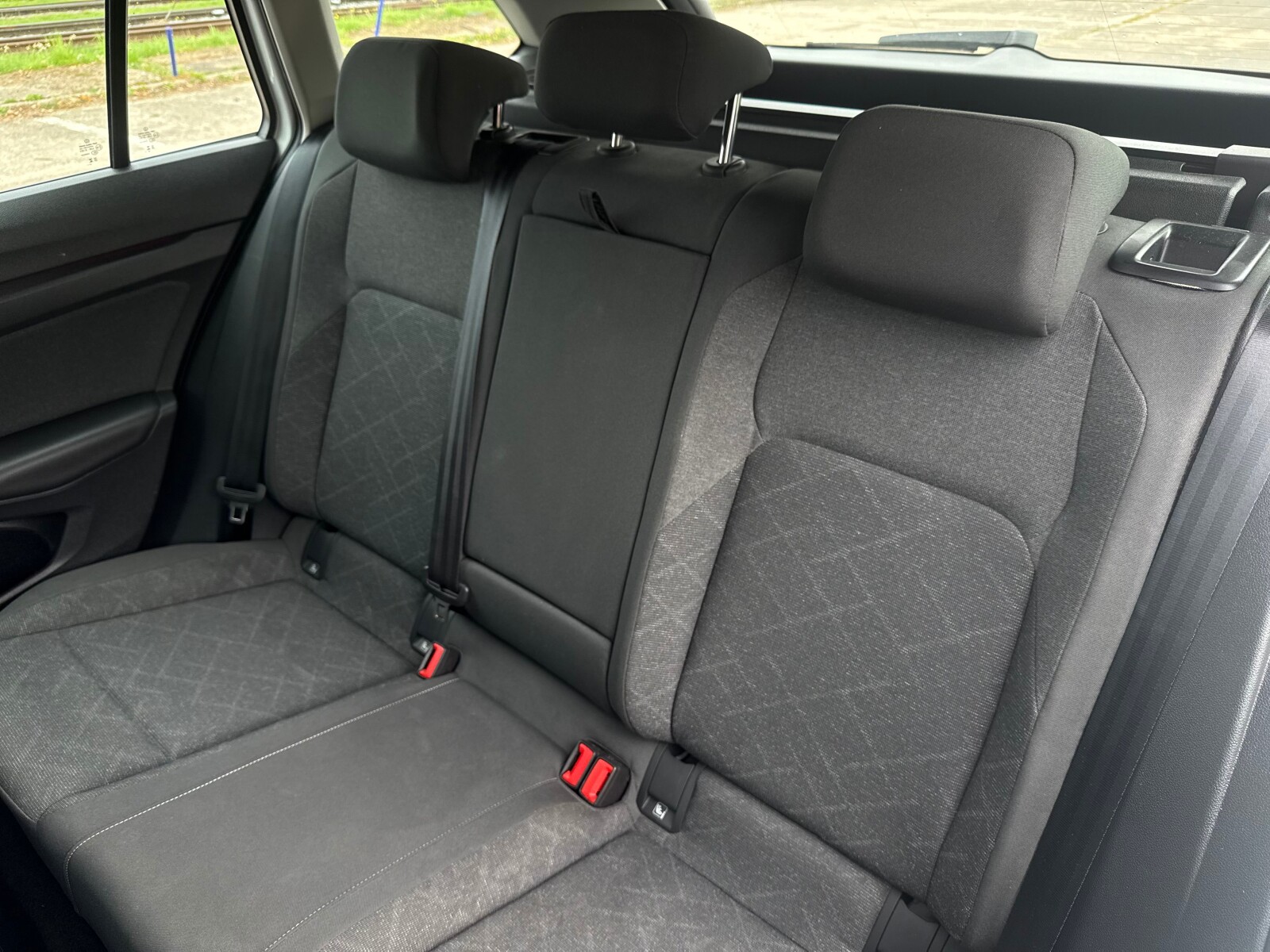Volkswagen Golf - zdjęcie 30
