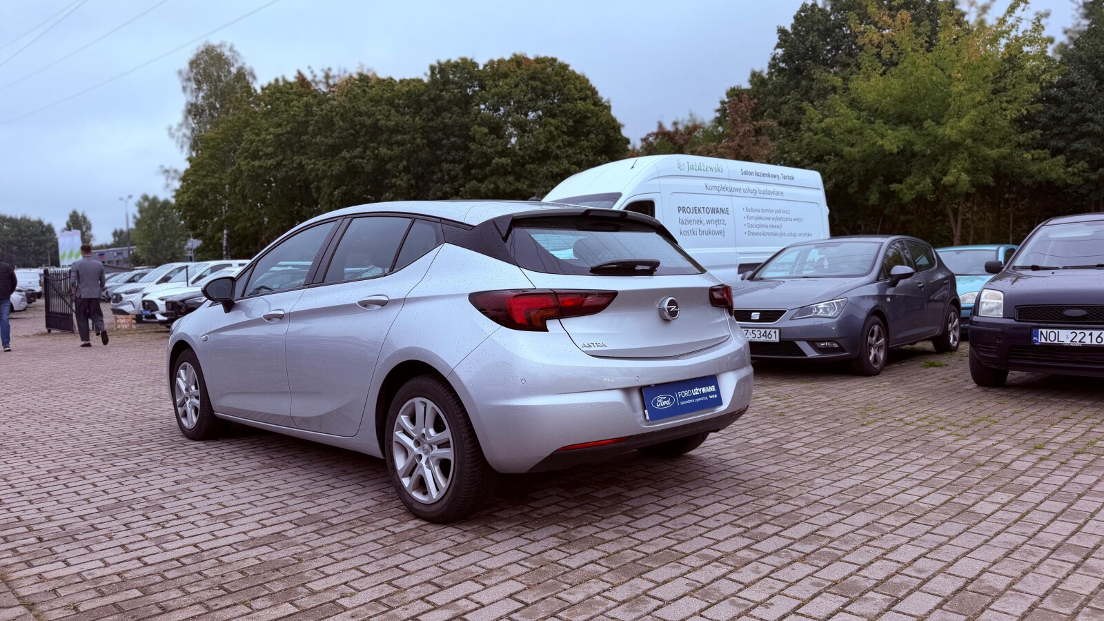 Opel Astra - zdjęcie 2