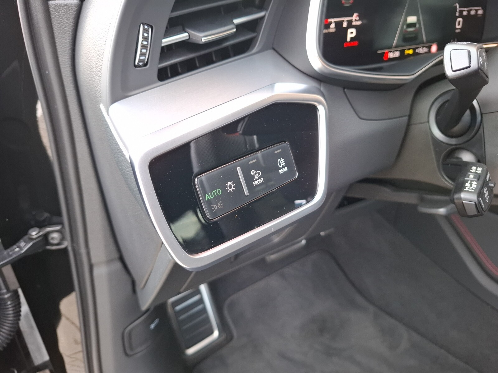 Audi A6 Avant - zdjęcie 27