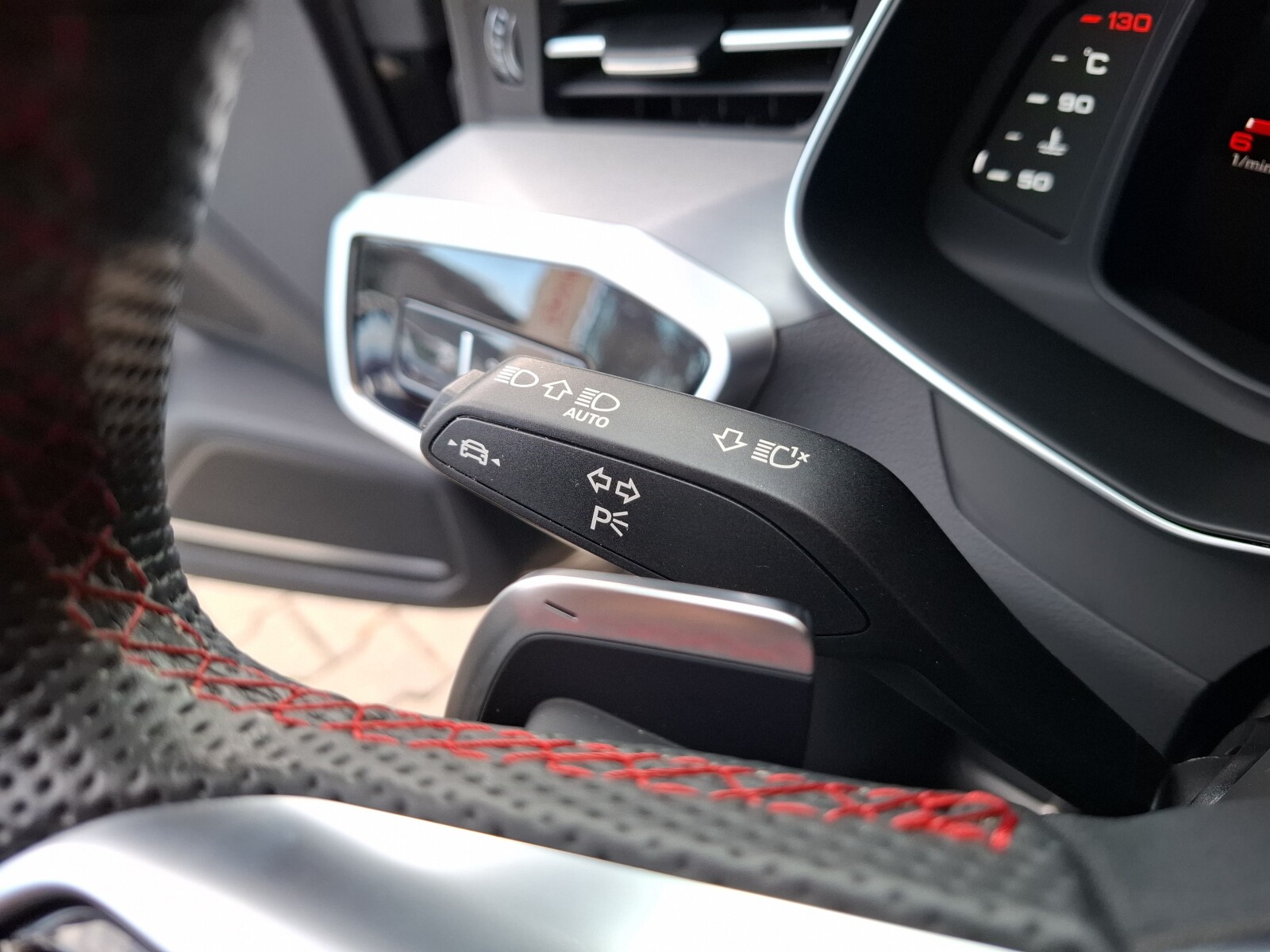 Audi A6 Avant - zdjęcie 30