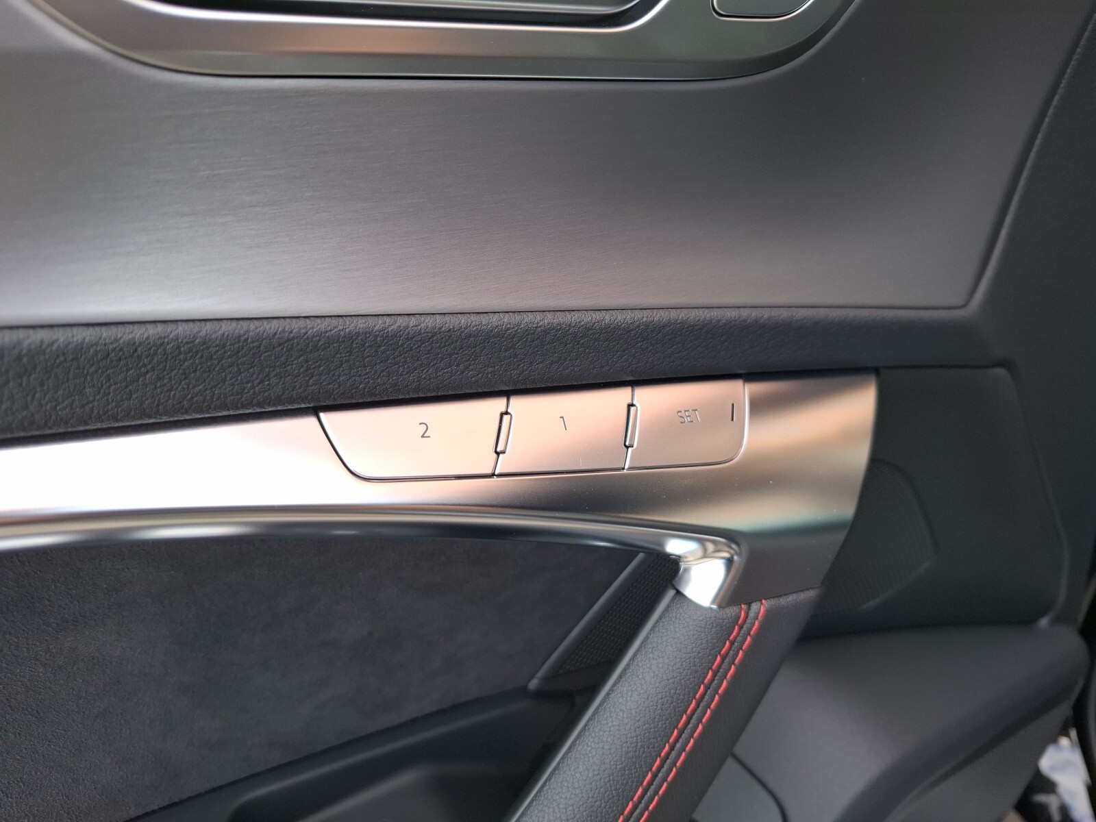 Audi A6 Avant - zdjęcie 25
