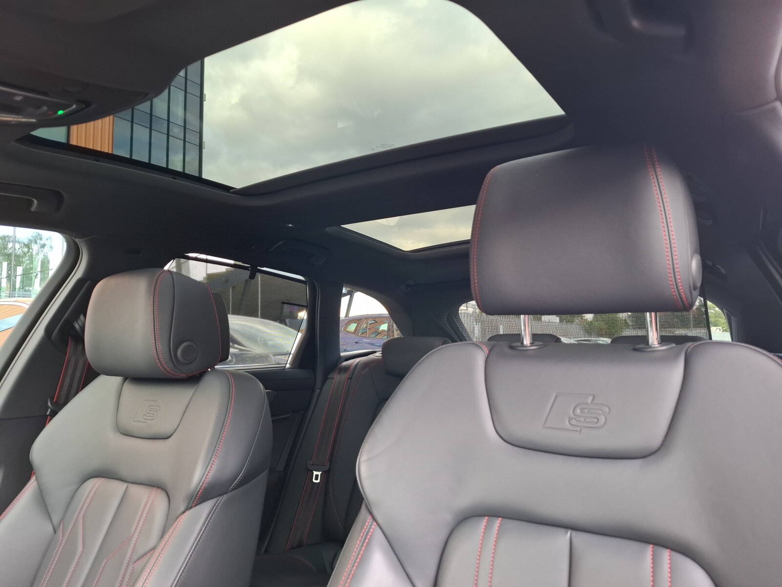 Audi A6 Avant - zdjęcie 33