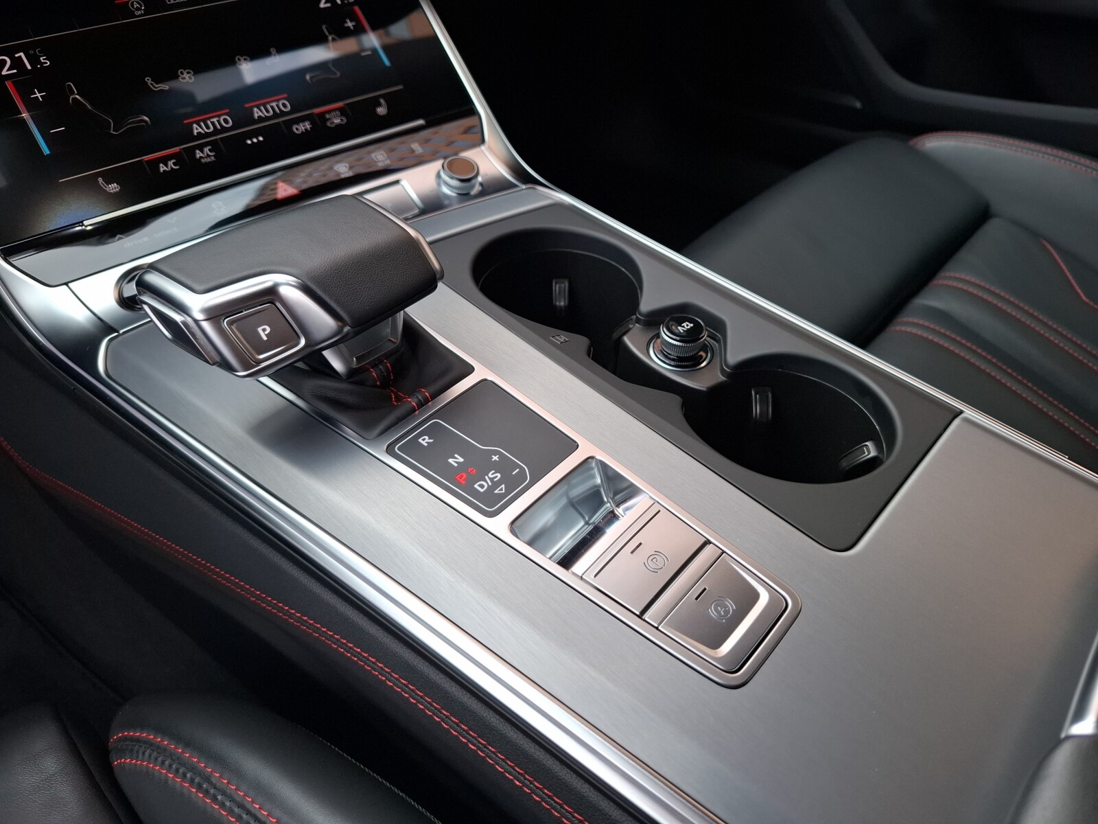 Audi A6 Avant - zdjęcie 14