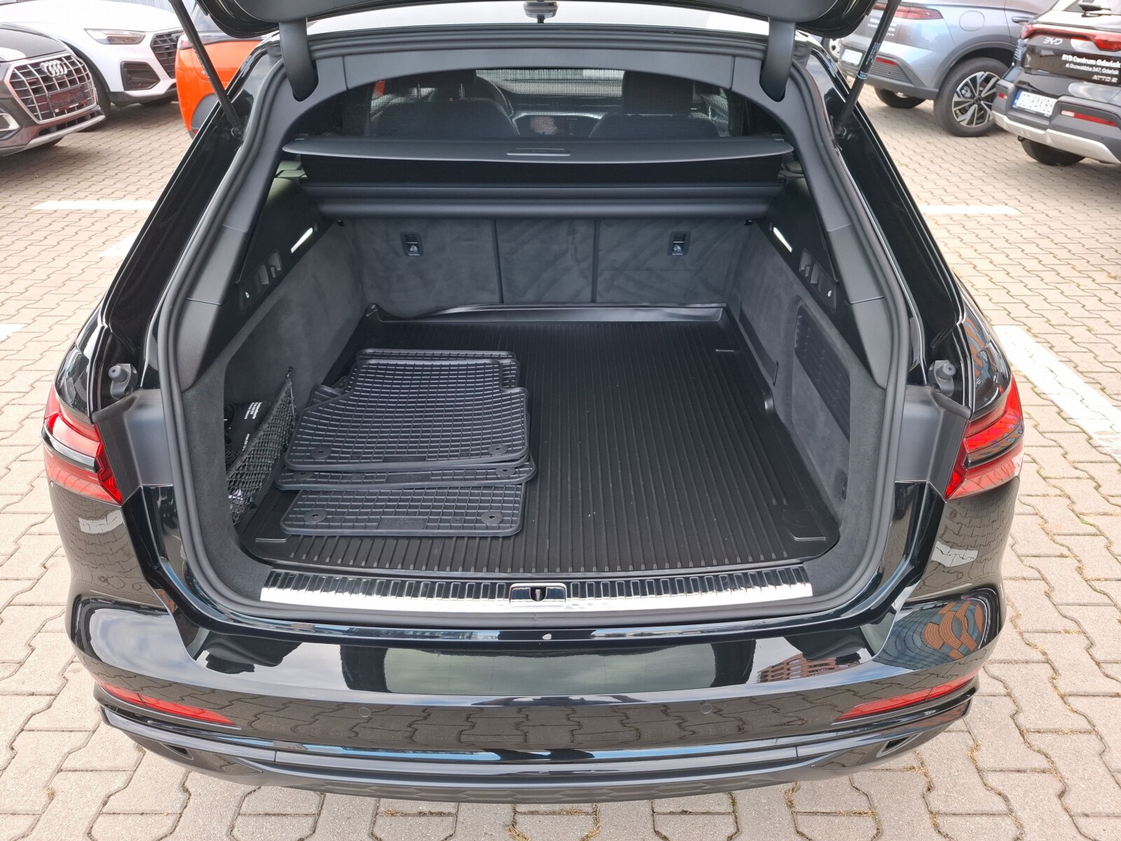 Audi A6 Avant - zdjęcie 15