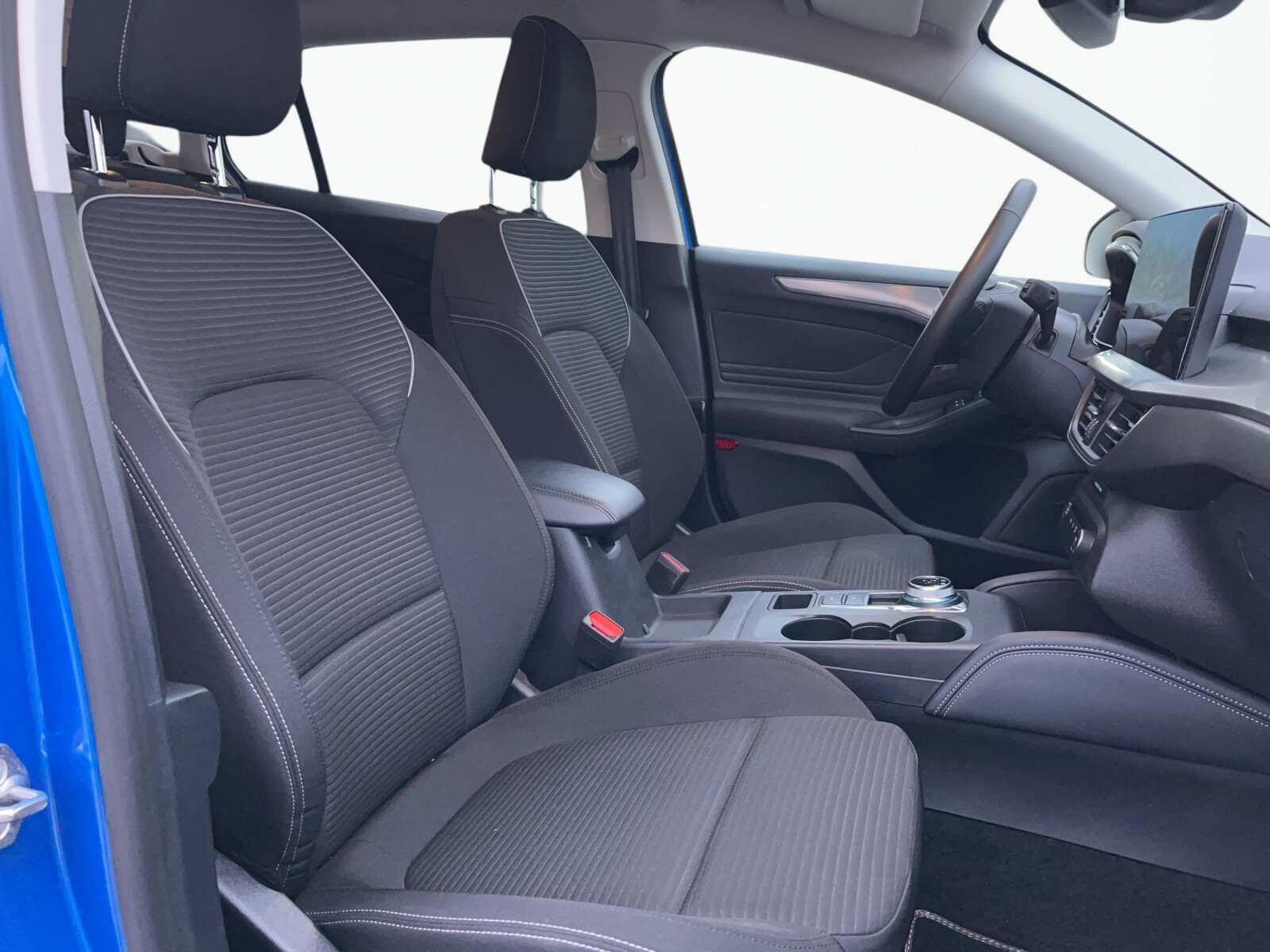Ford Focus - zdjęcie 21